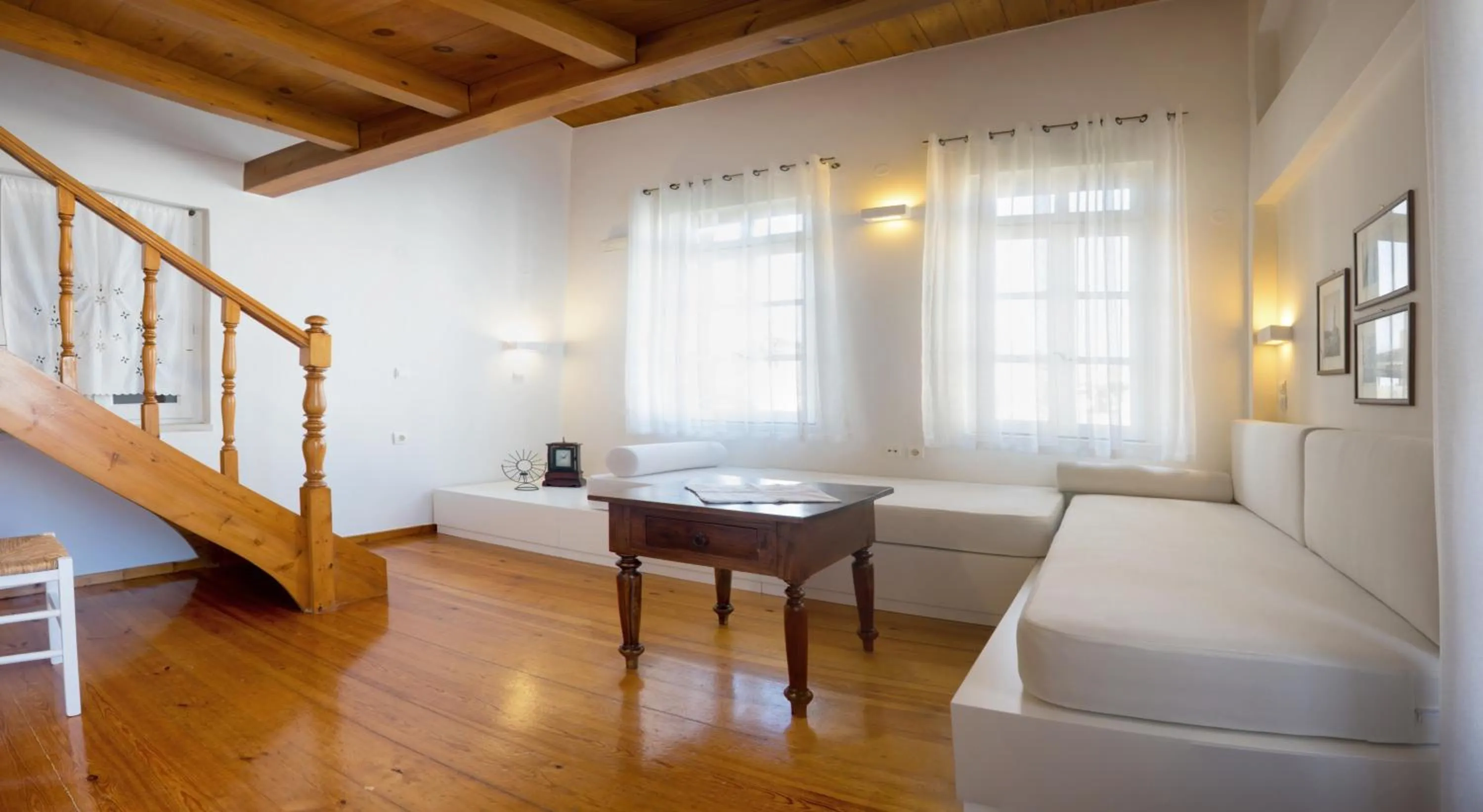 Living room in Ontas Traditional Hotel