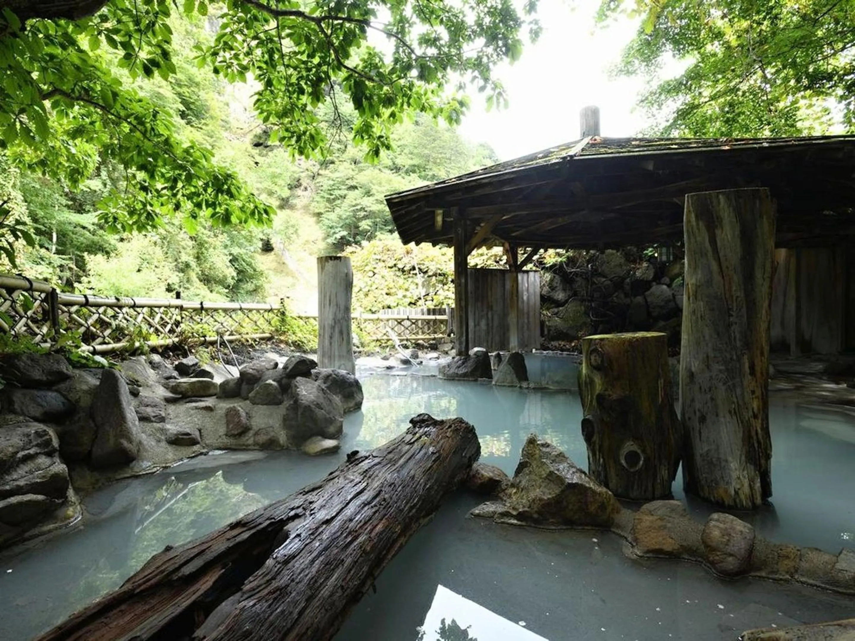 Hot Spring Bath in Kaniyu