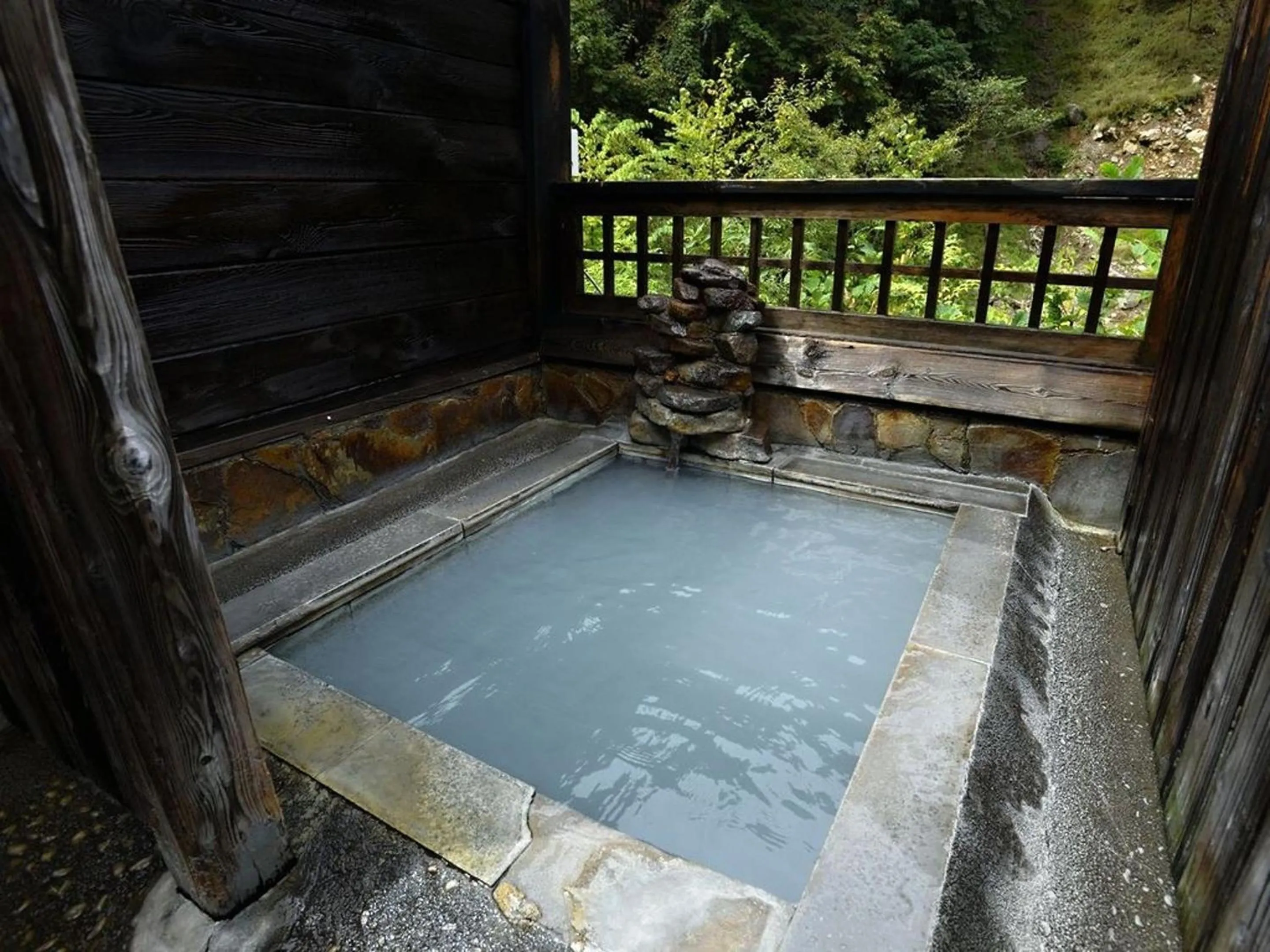 Hot Spring Bath in Kaniyu