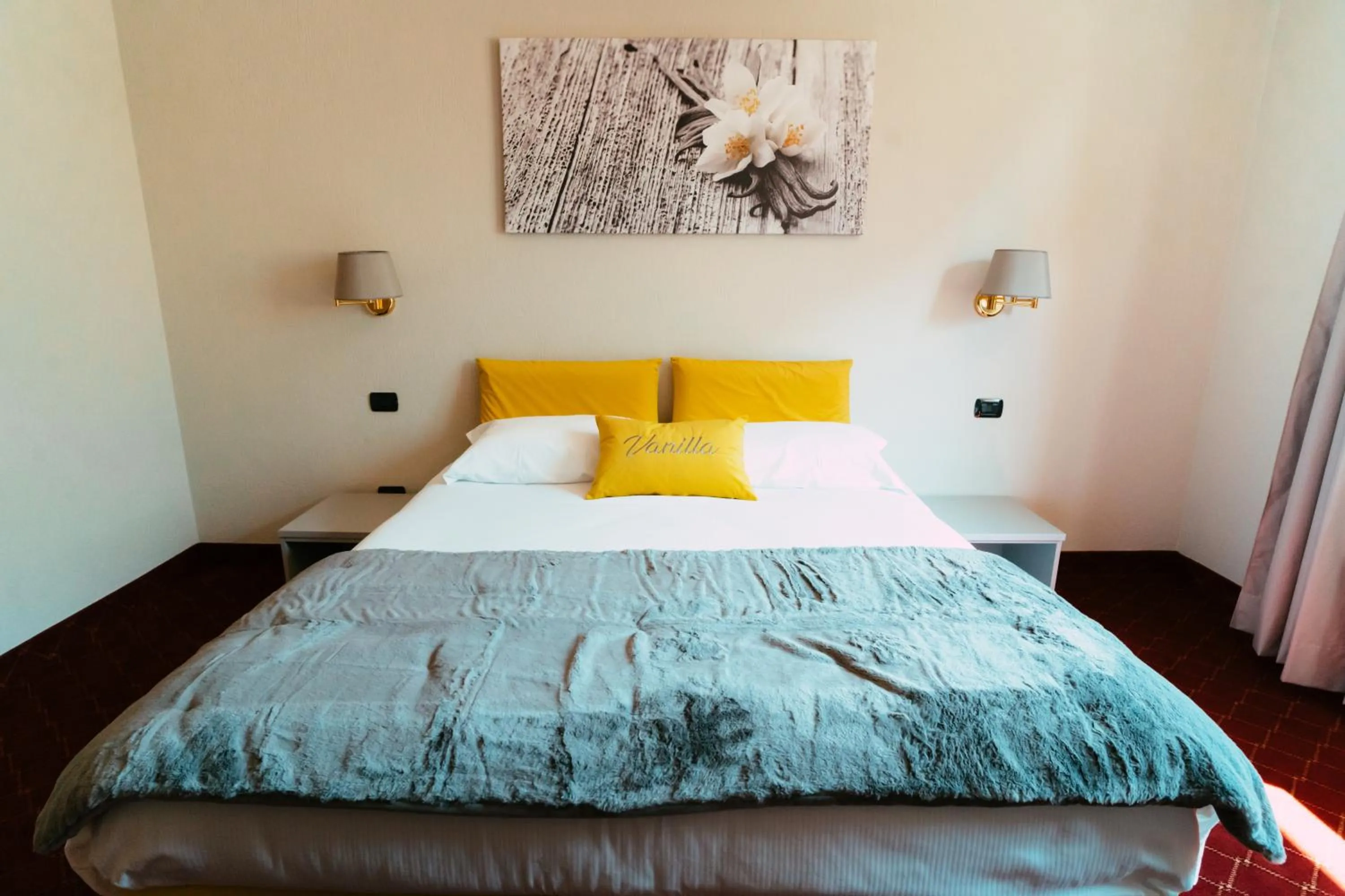 Photo of the whole room in Essenza Hotel