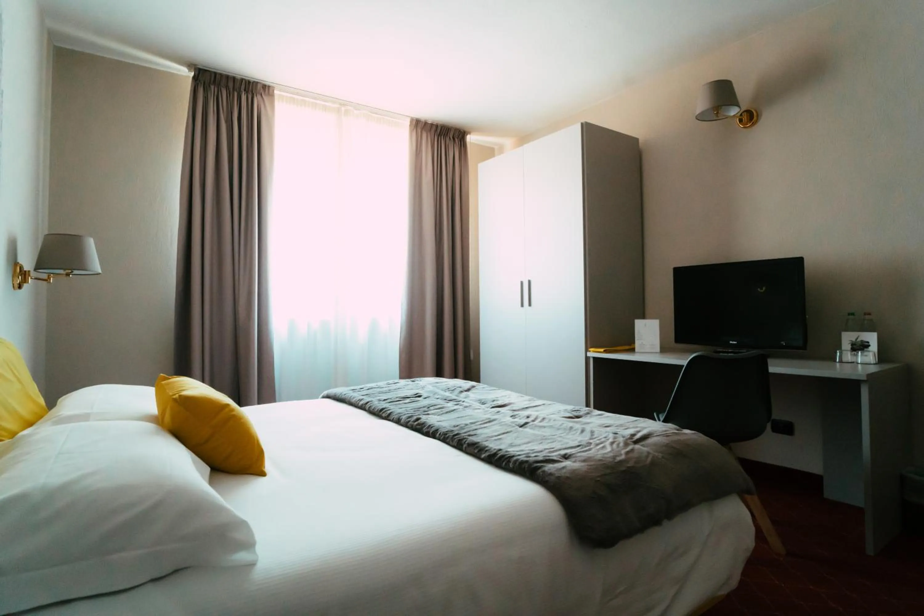 Bed in Essenza Hotel