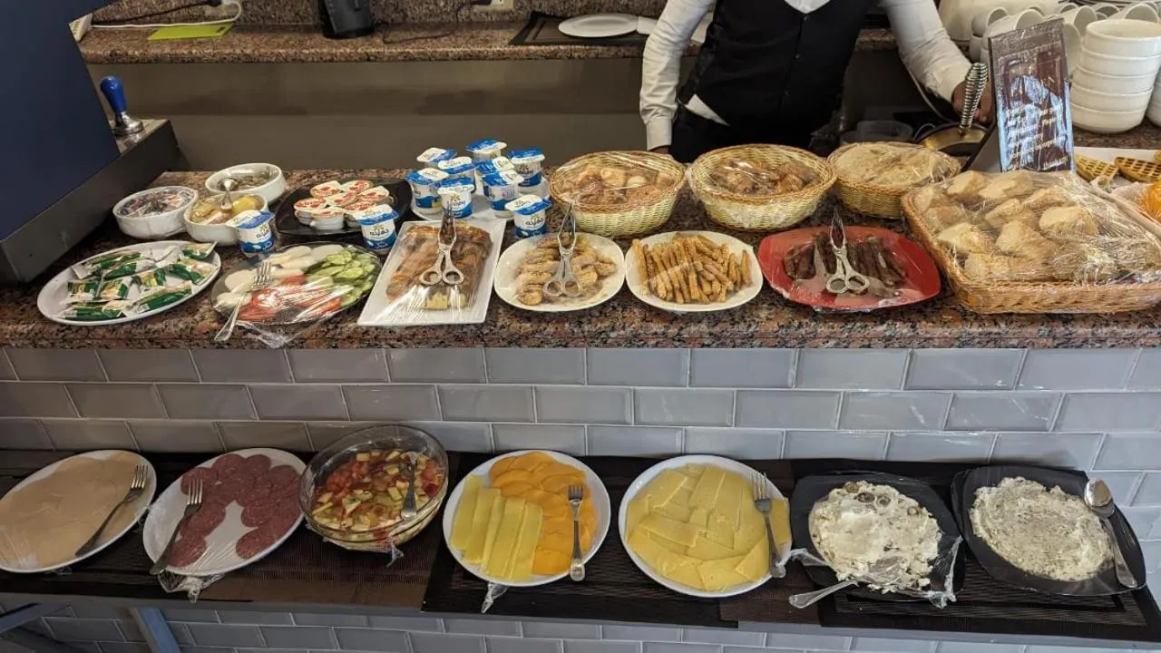 Buffet breakfast in Eileen Hotel Cairo