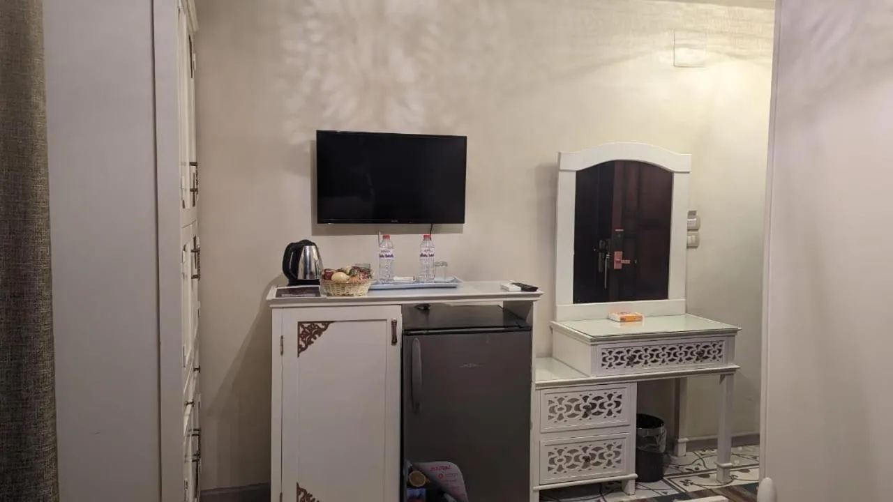 TV and multimedia in Eileen Hotel Cairo