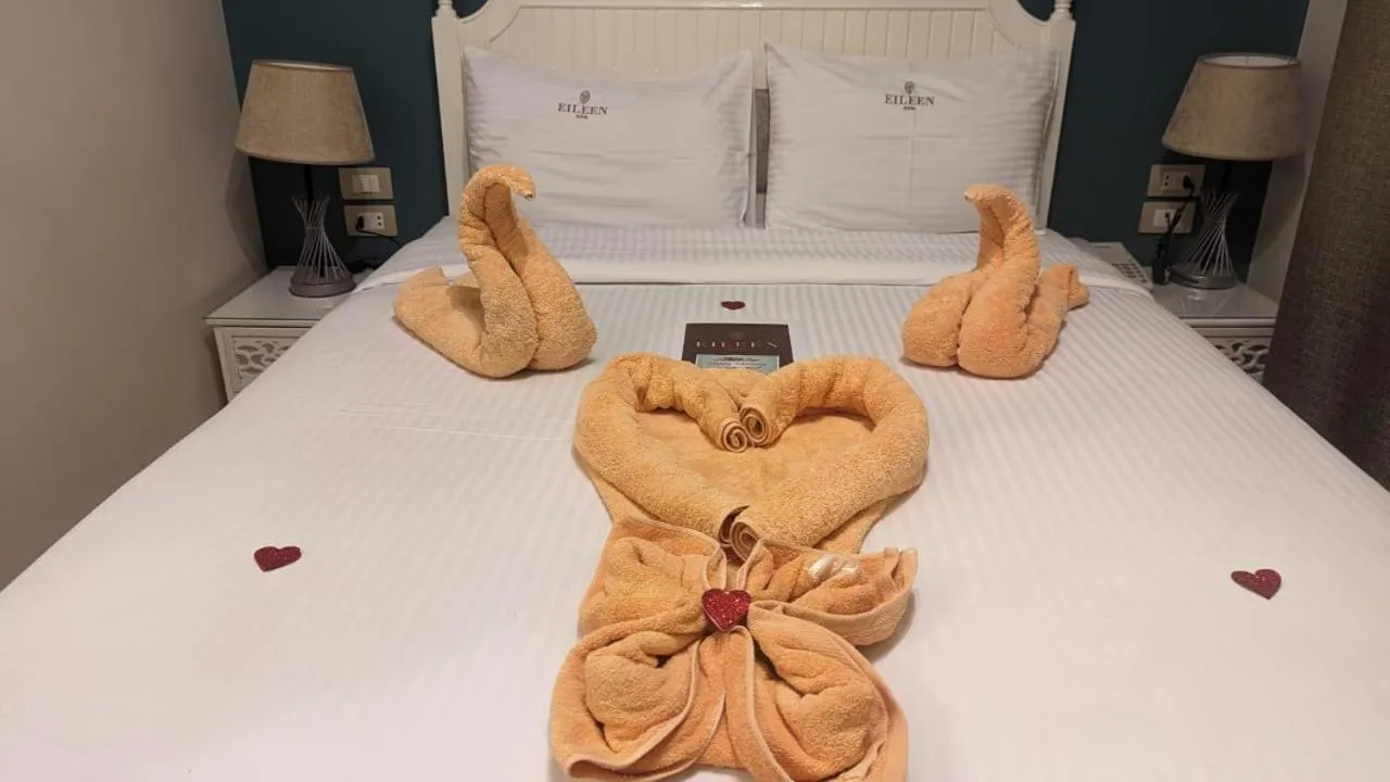 Bed in Eileen Hotel Cairo