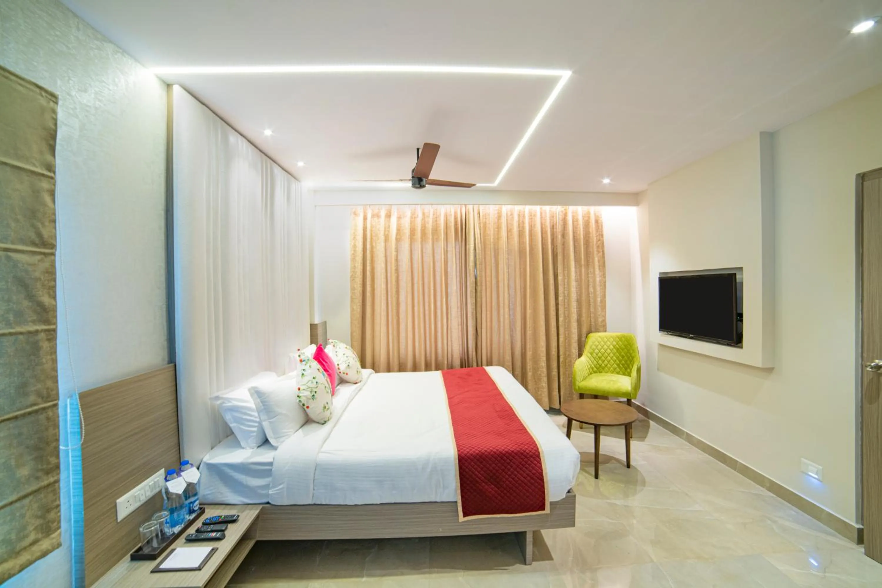 Photo of the whole room, Bed in The Beacon Hotel Visakhapatnam
