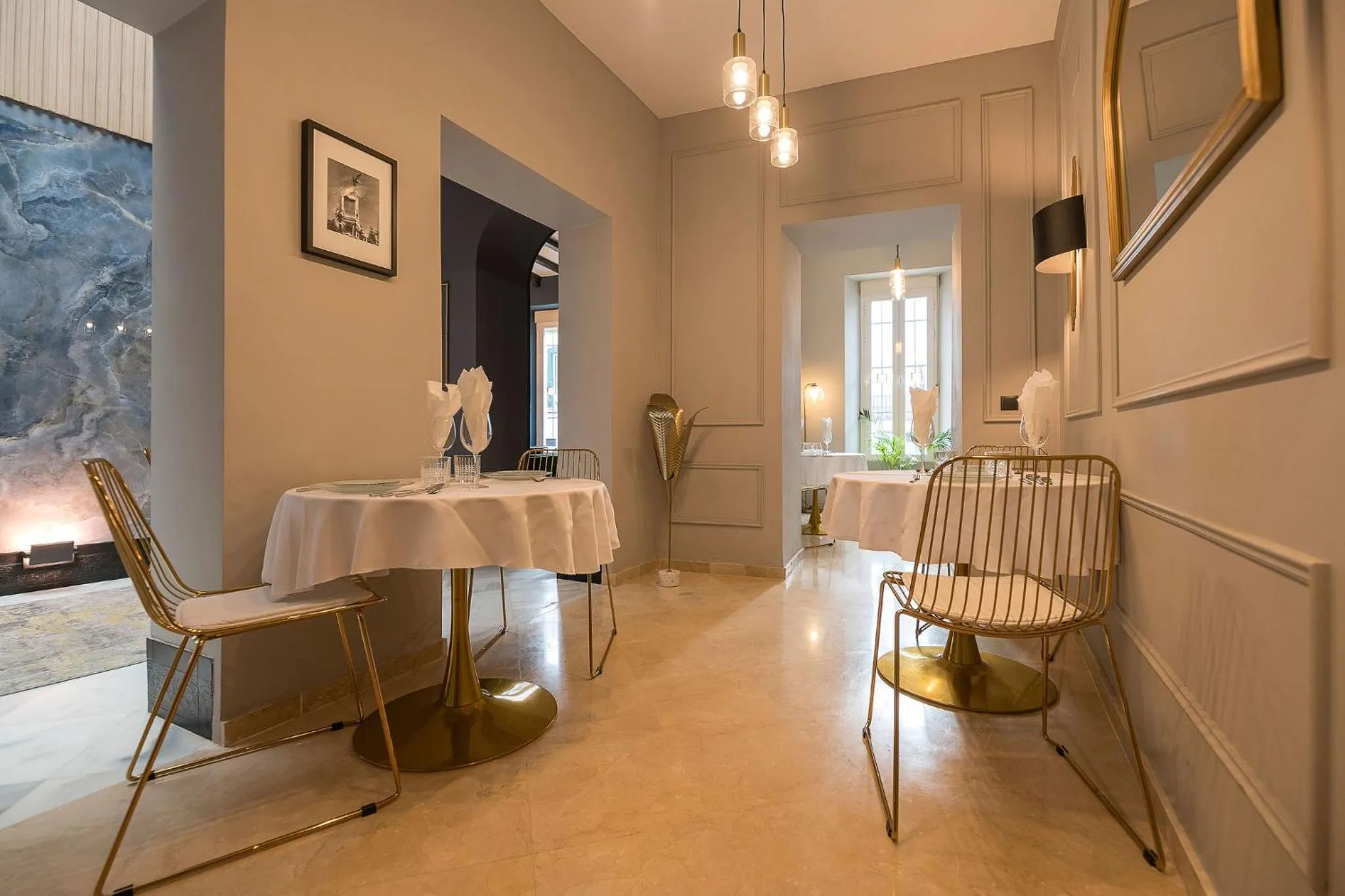 Breakfast in Boutique Suites