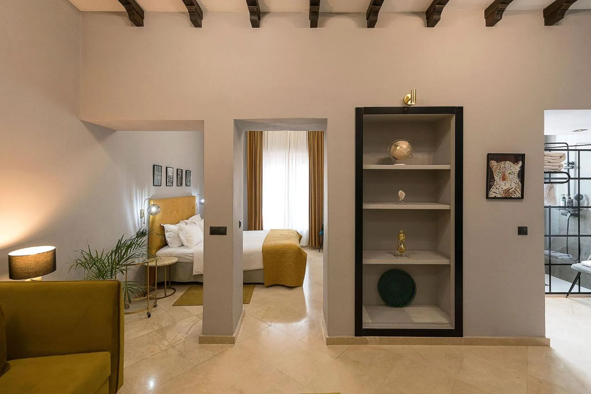 Photo of the whole room in Boutique Suites