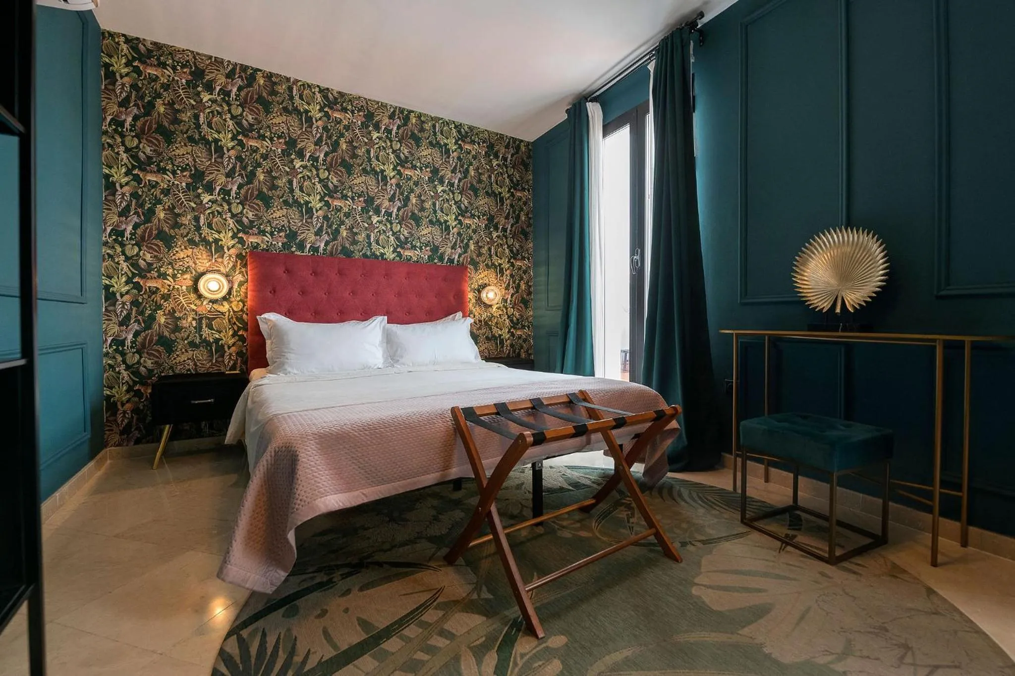 Bedroom, Bed in Boutique Suites