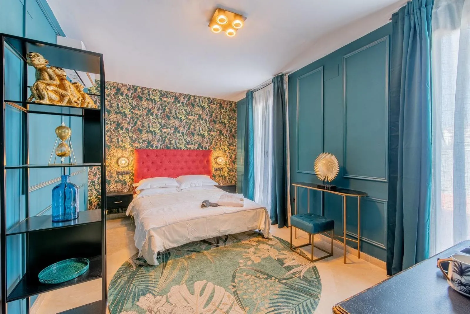 Bedroom, Bed in Boutique Suites