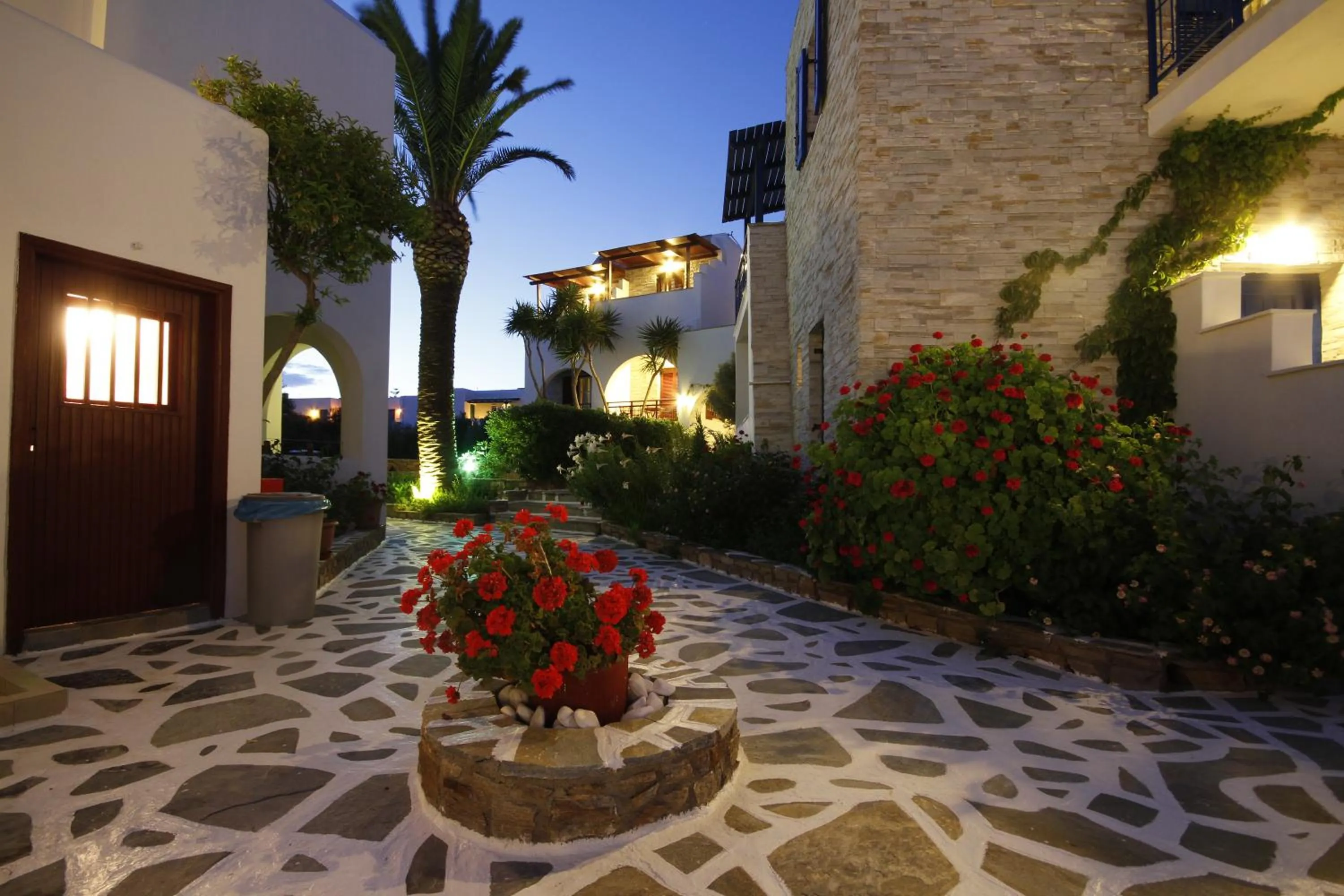 Facade/entrance in Katerina Hotel