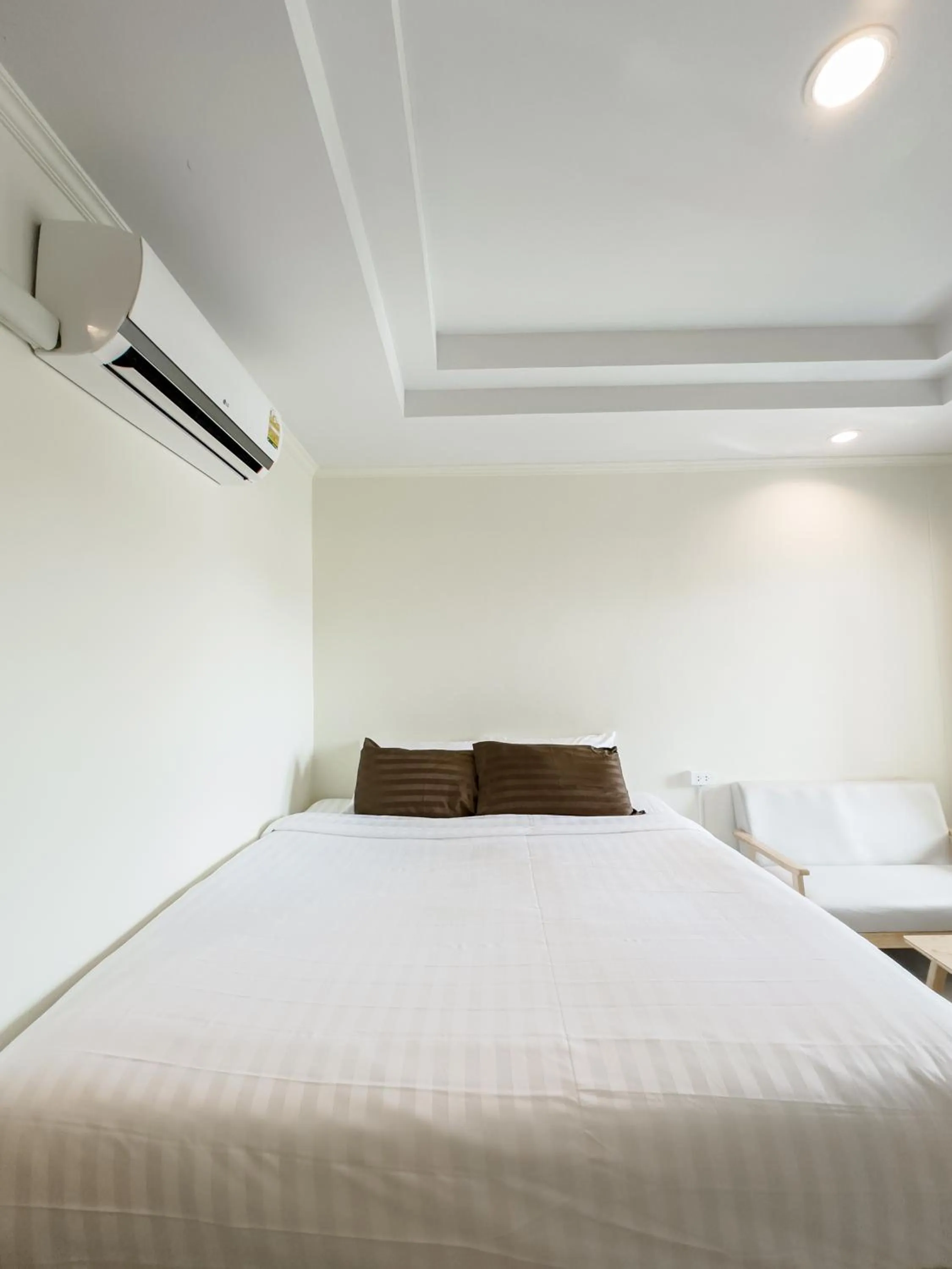 Bed in Sun and Sea KohLarn