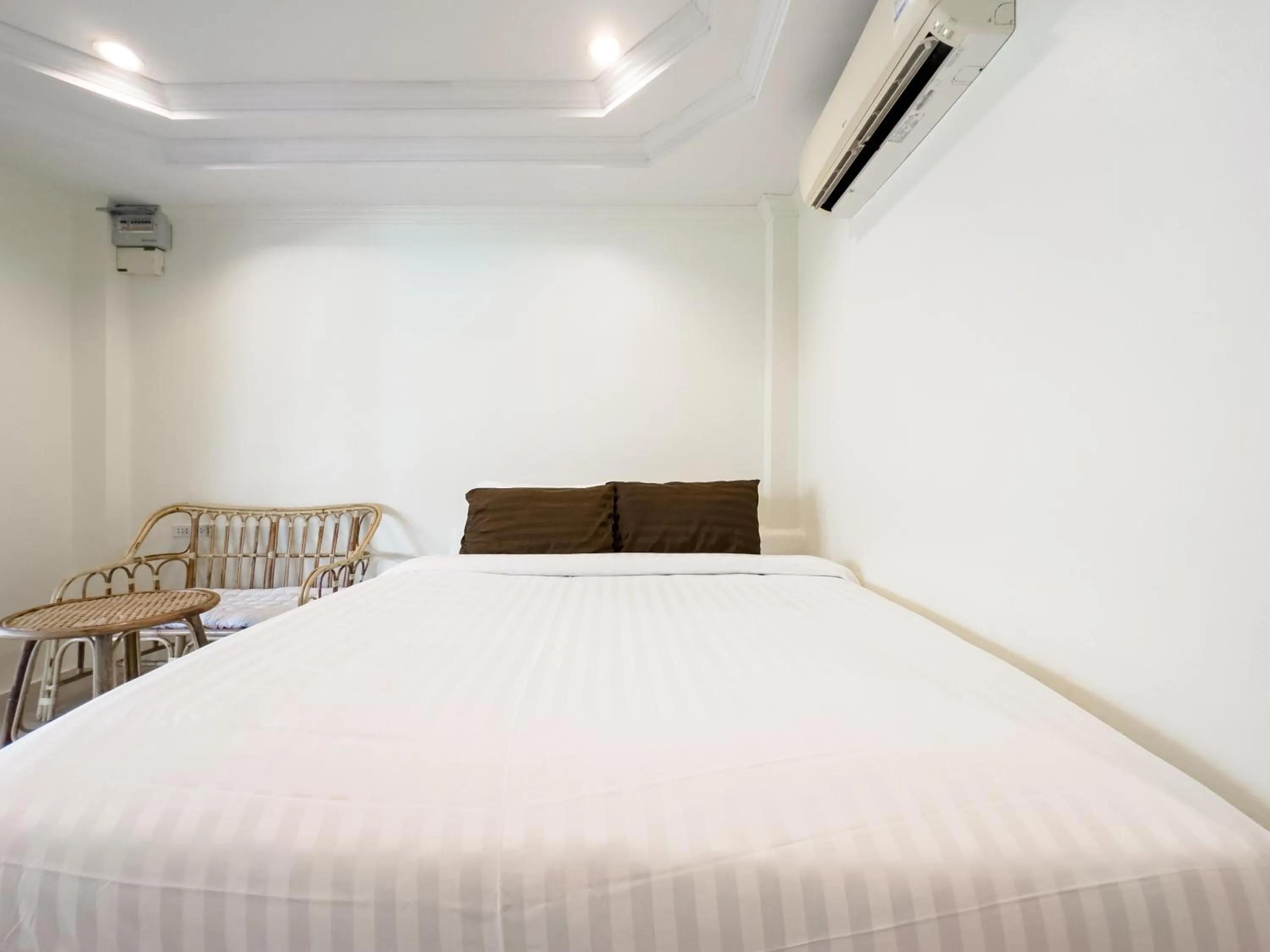 Bed in Sun and Sea KohLarn