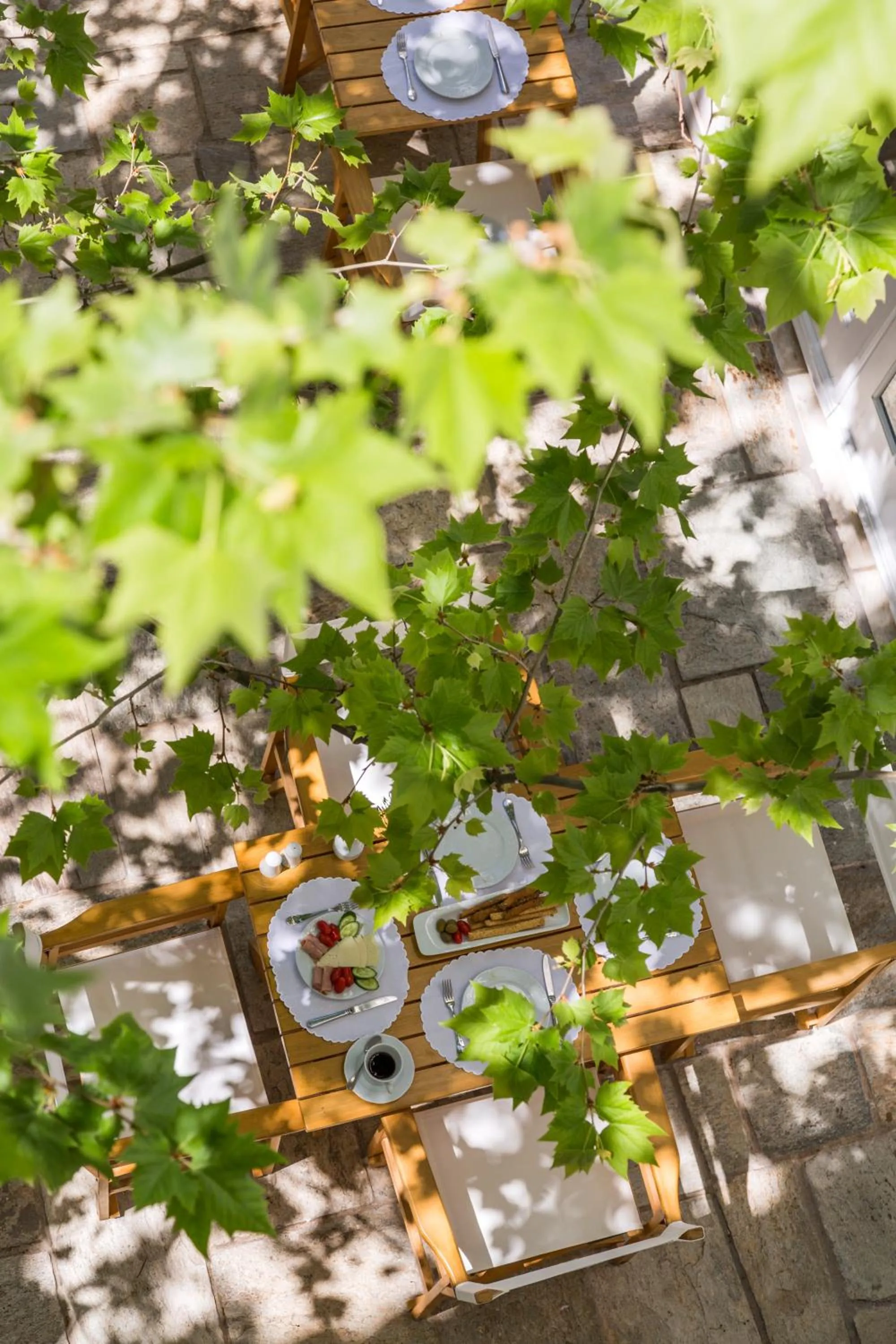 Patio in Hotel Leto Hydra