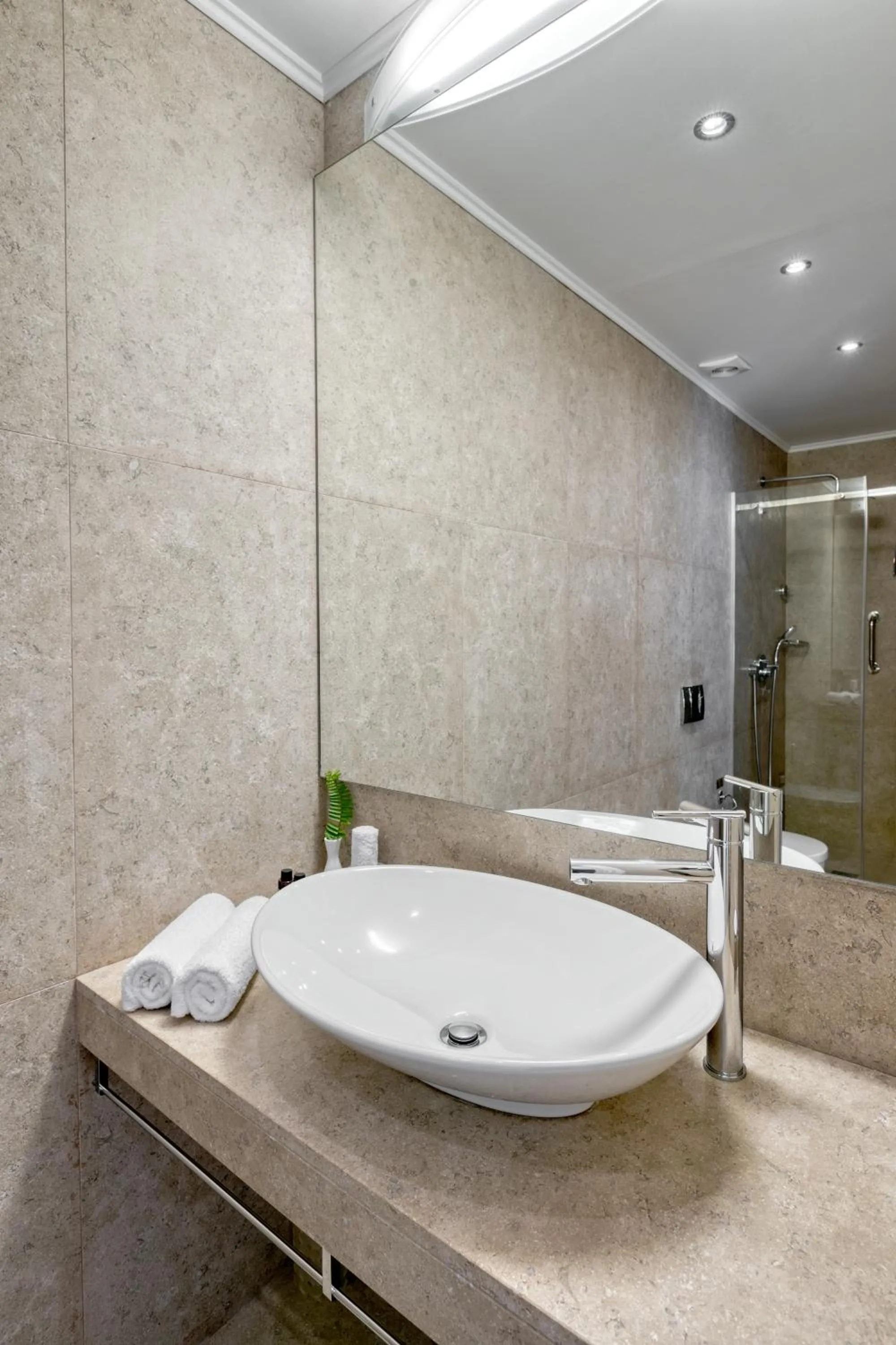 Toilet in Hotel Leto Hydra