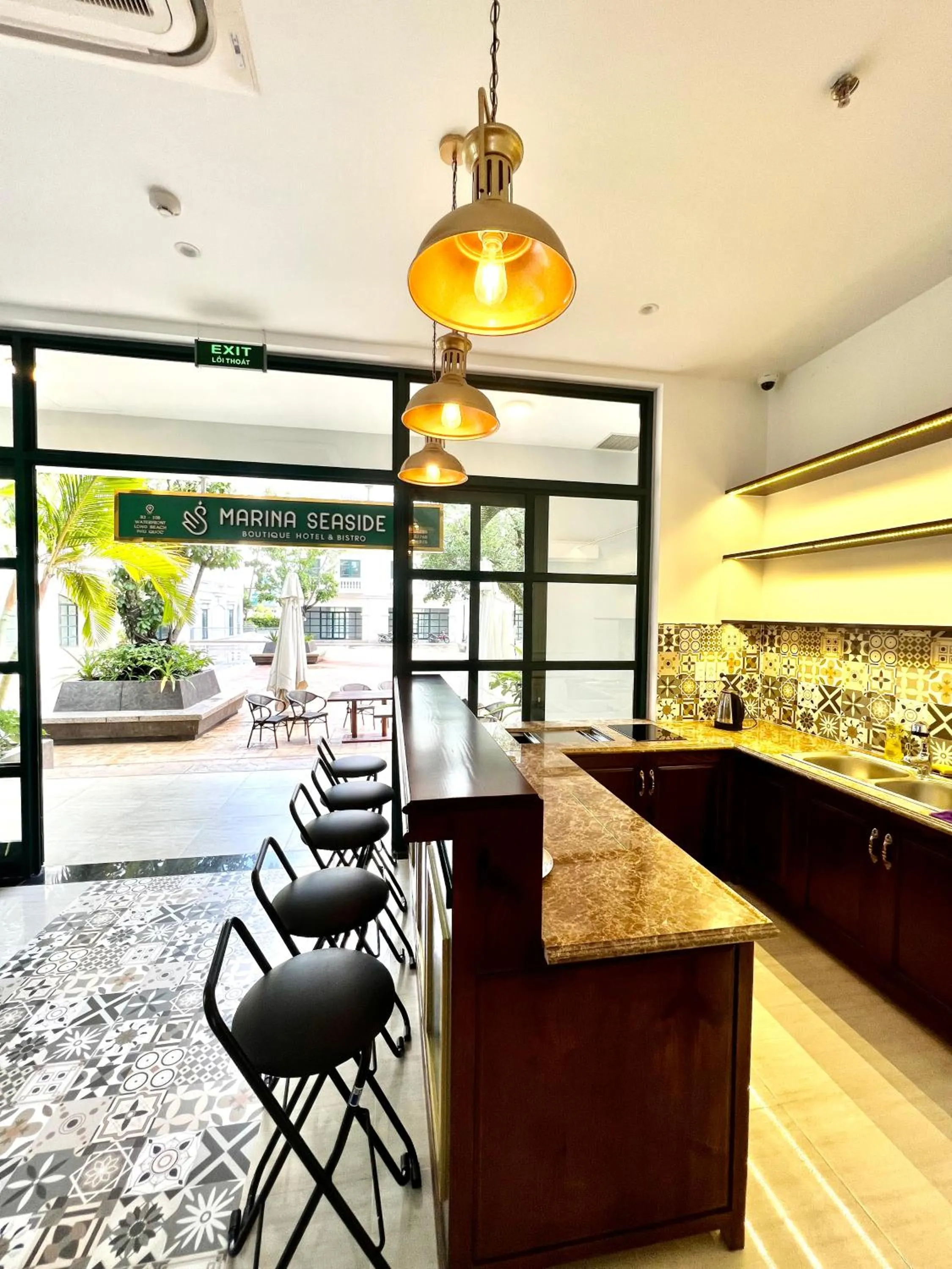 Kitchen or kitchenette in MARINA SEASIDE BOUTIQUE HOTEL PHU QUOC - Early Checkin