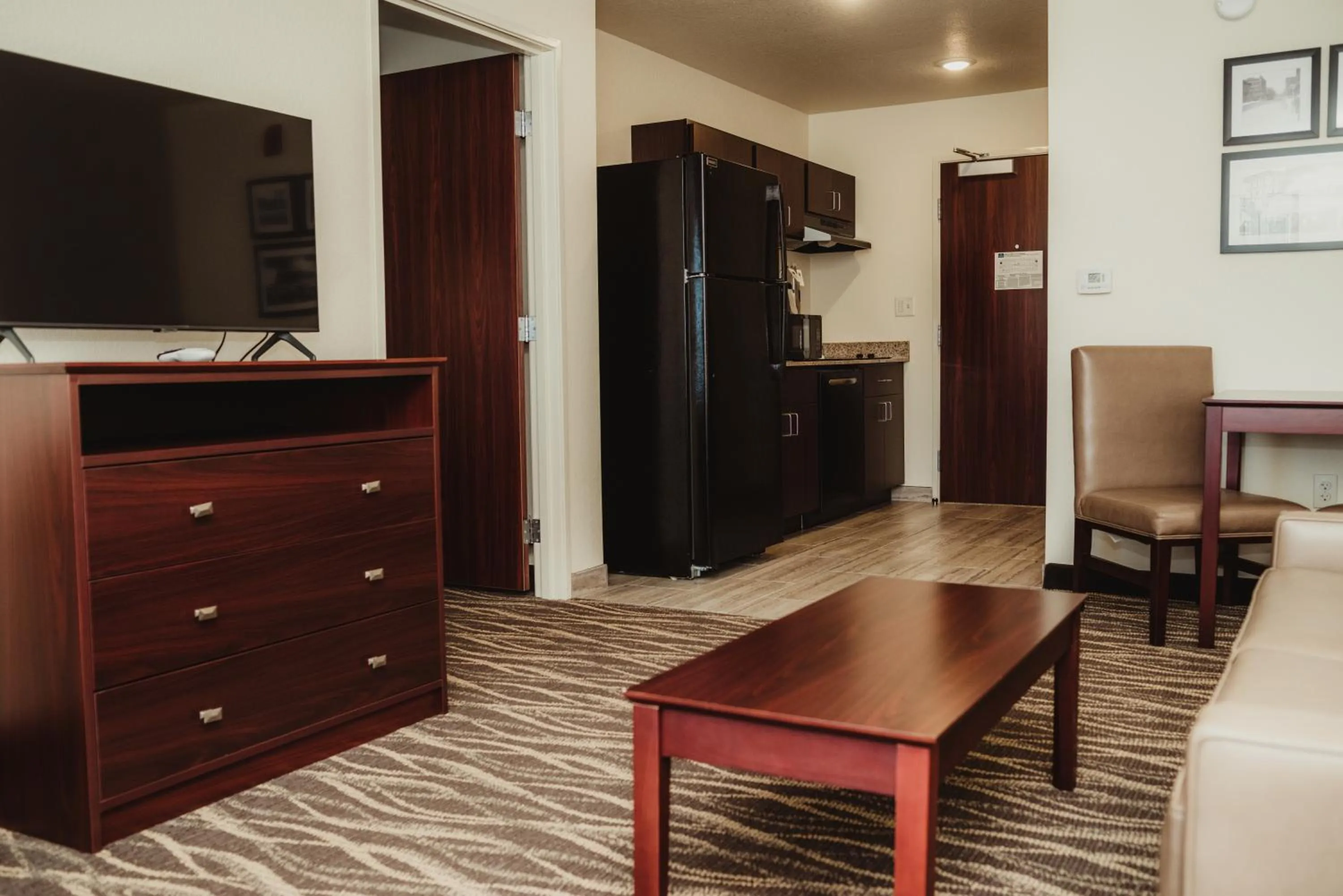 Bedroom in Cobblestone Hotel & Suites - Ottumwa