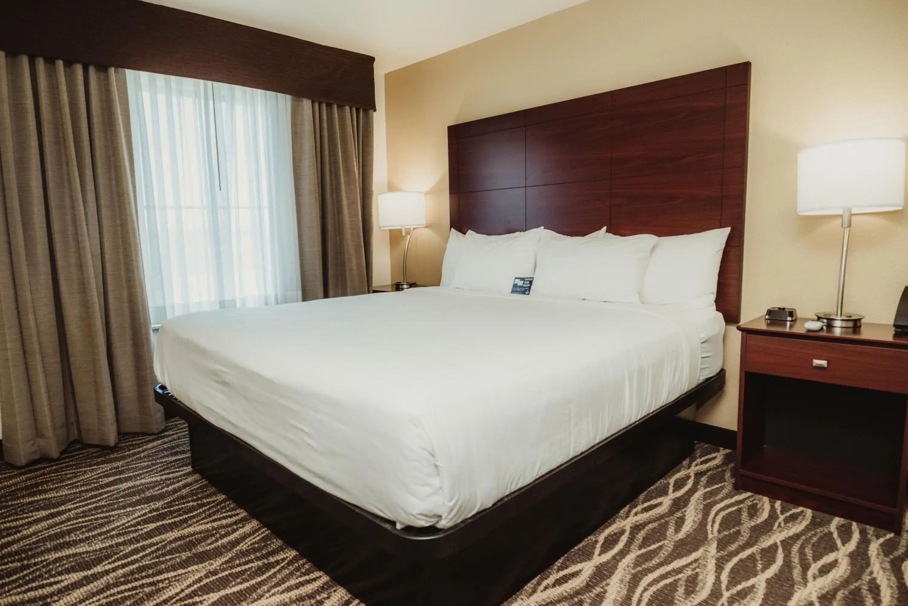 Suite in Cobblestone Hotel & Suites - Ottumwa Suite in Cobblestone Hotel & Suites - Ottumwa