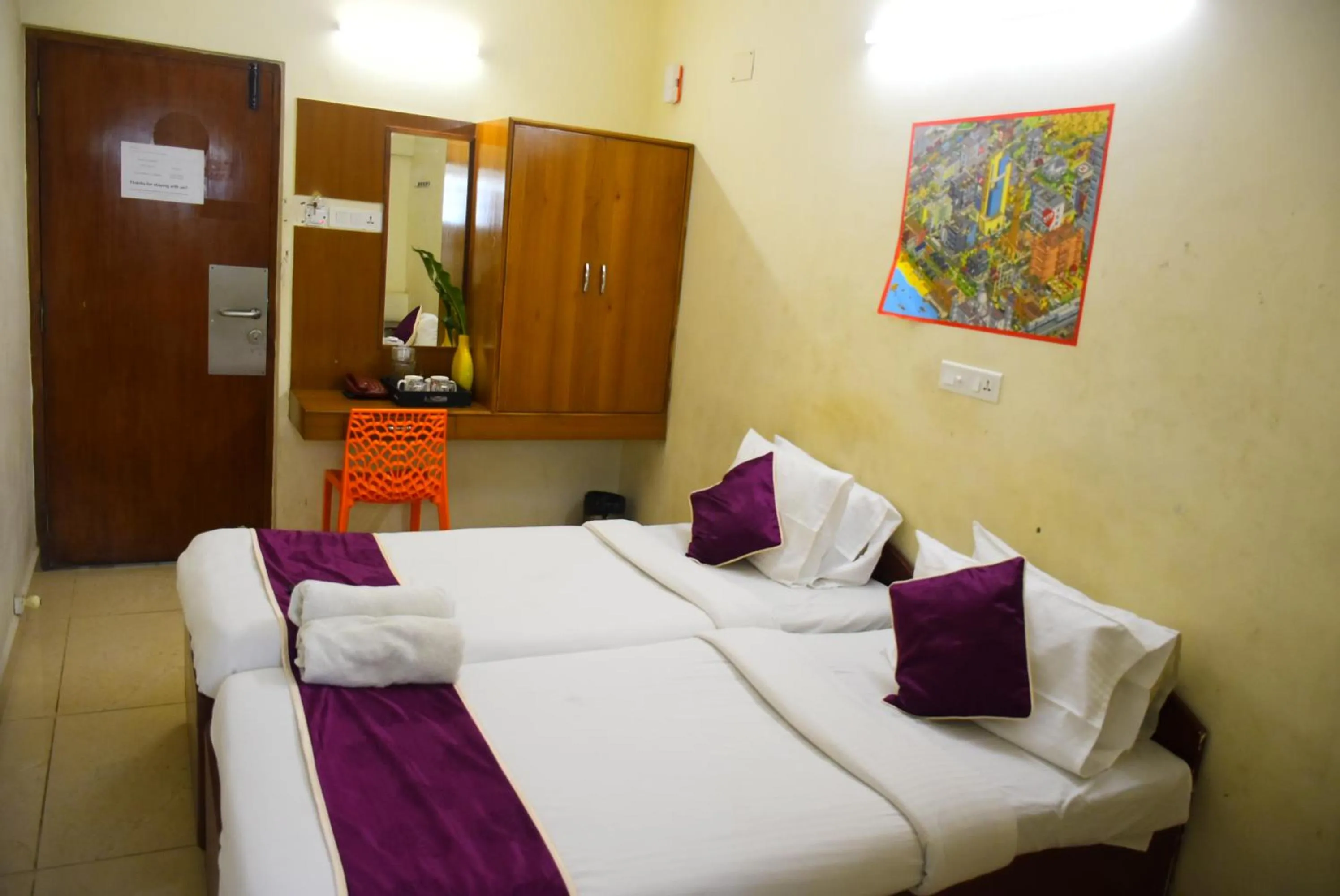 Bed in Naksha Tree Hotels Kishore Inn - Koyambedu