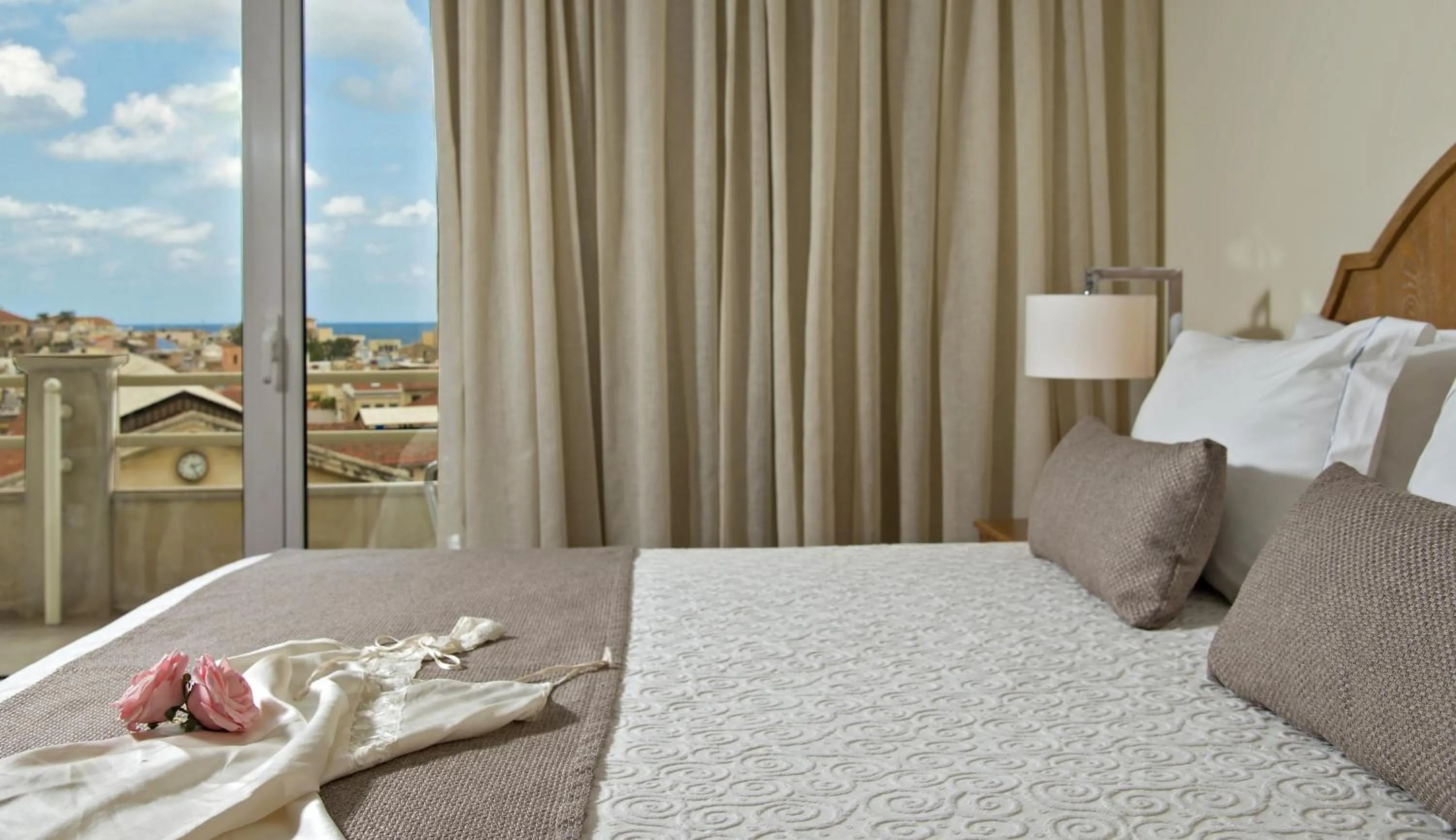 Bed in Kydon The Heart City Hotel