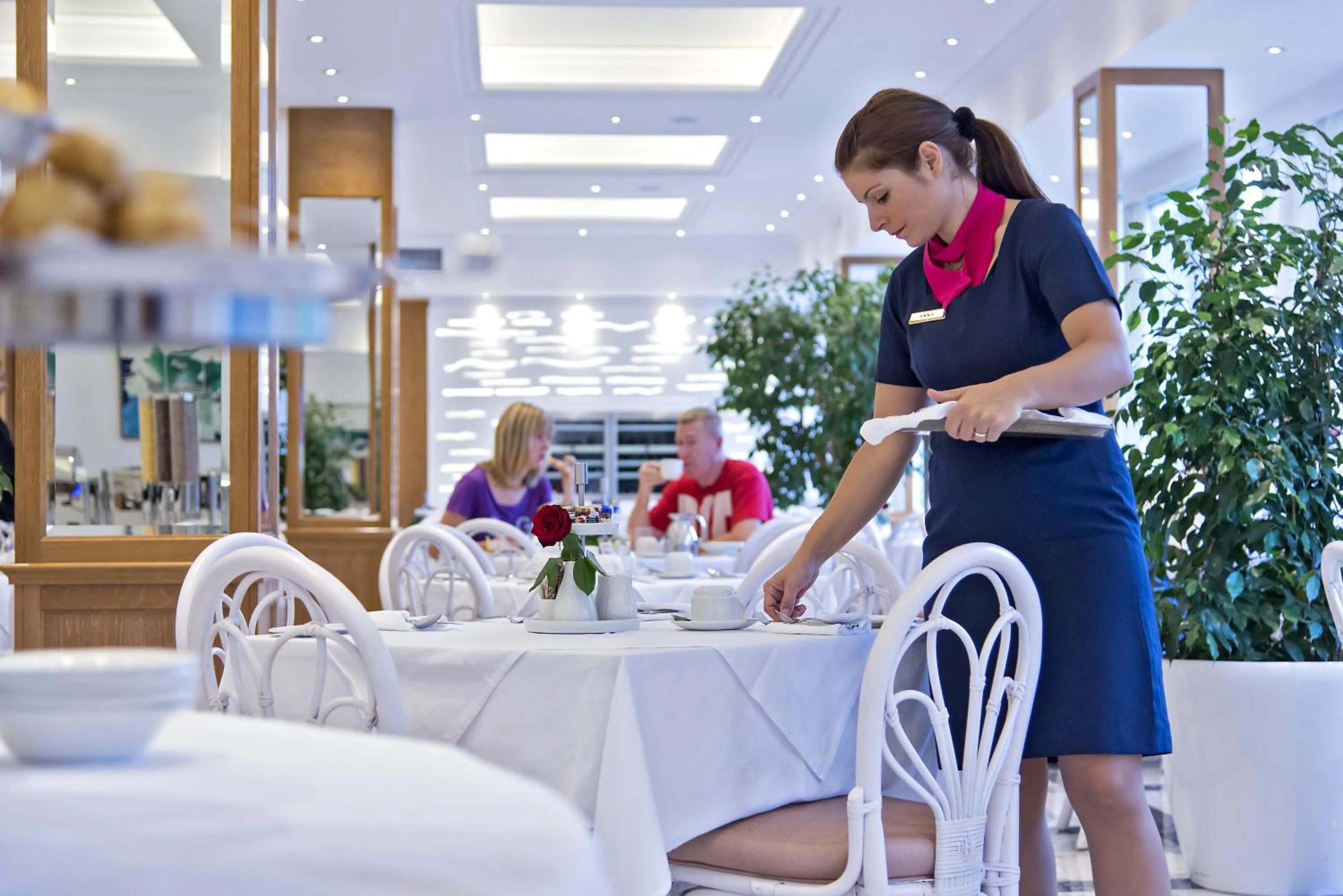 Restaurant/places to eat in Kydon The Heart City Hotel