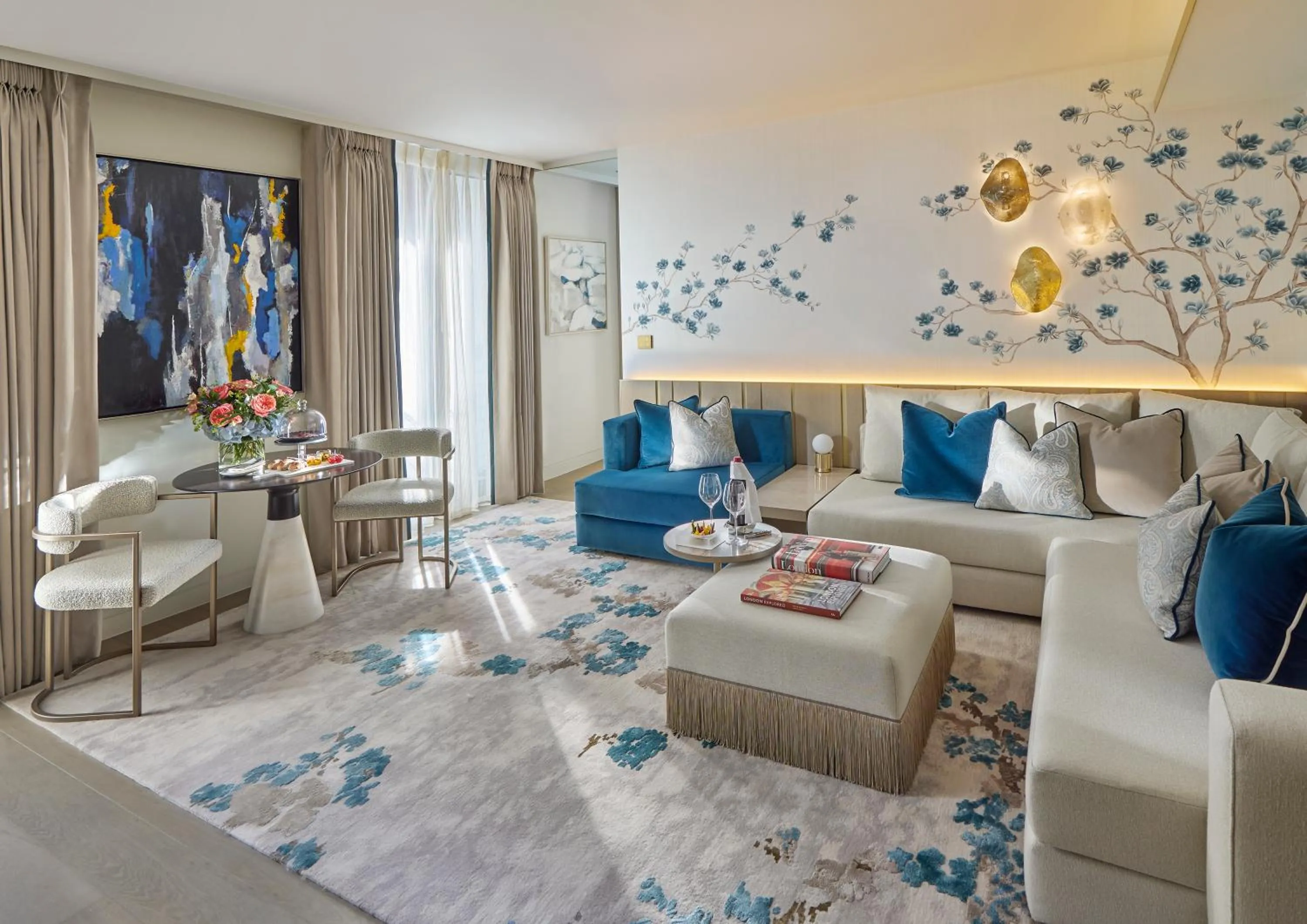 Living room in Mandarin Oriental Mayfair, London