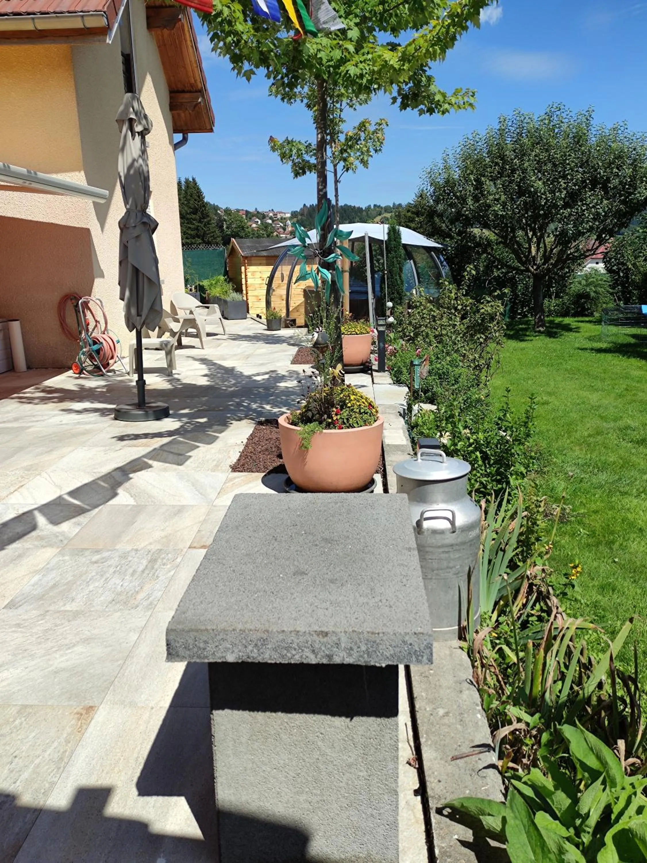 Patio in Chambres d'hôtes Au Doubs Murmure