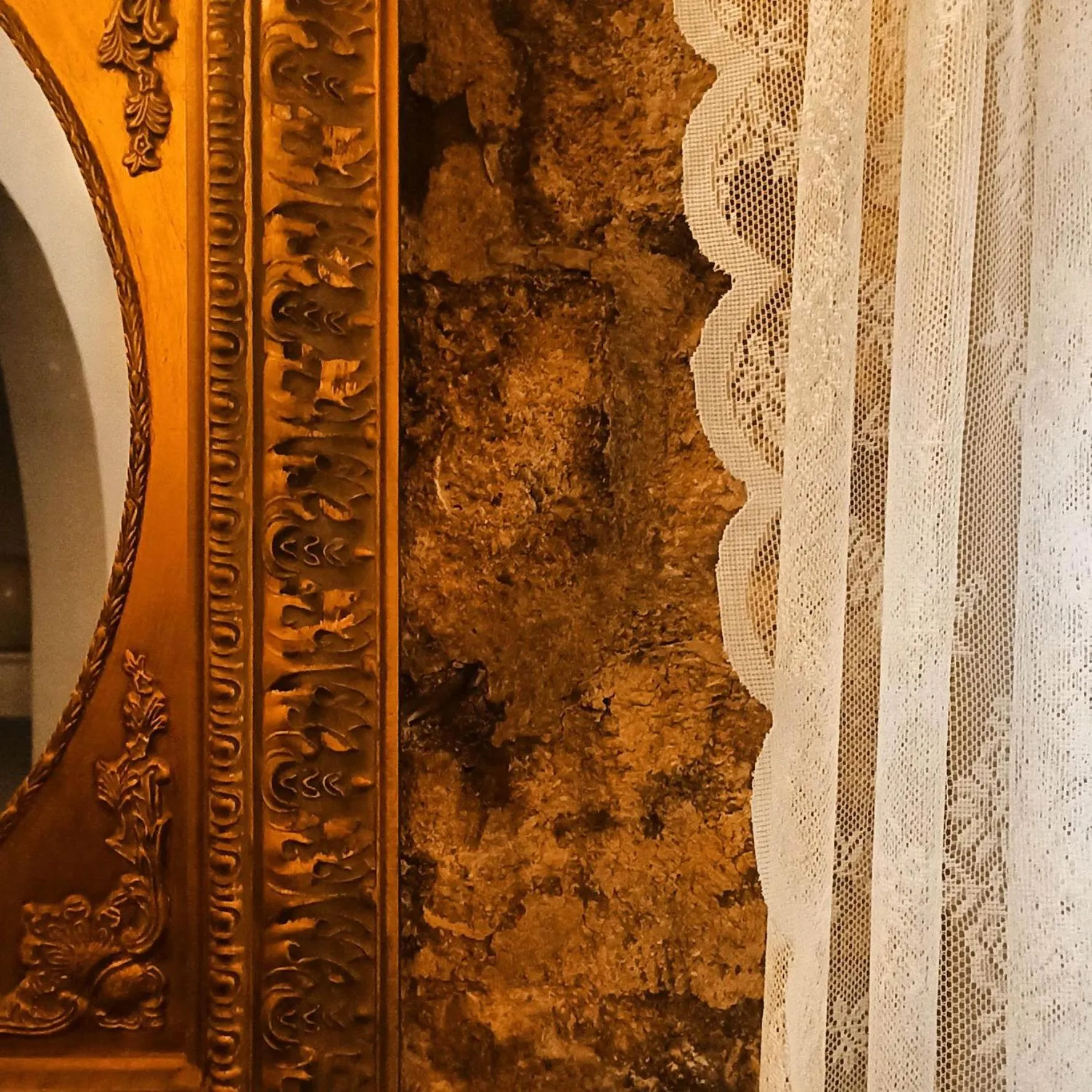 Decorative detail in Carmen Art Hotel