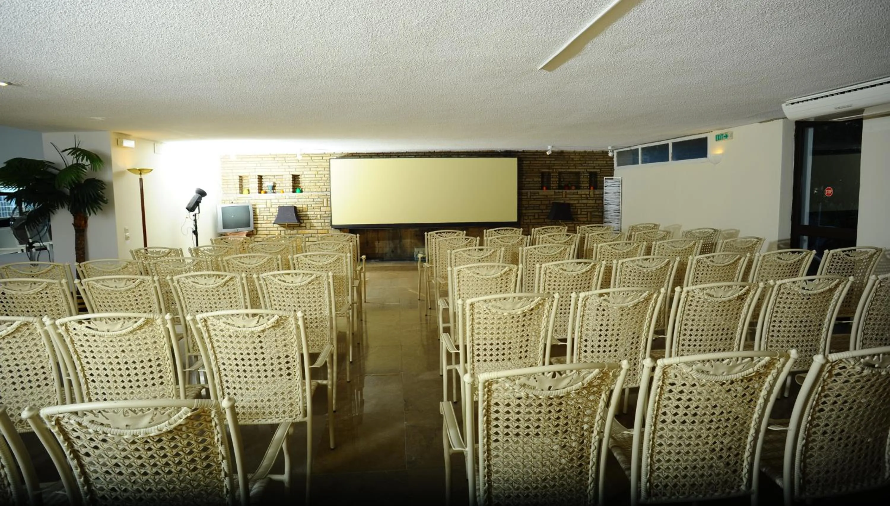 Business facilities in Palmariva Beach Hotel