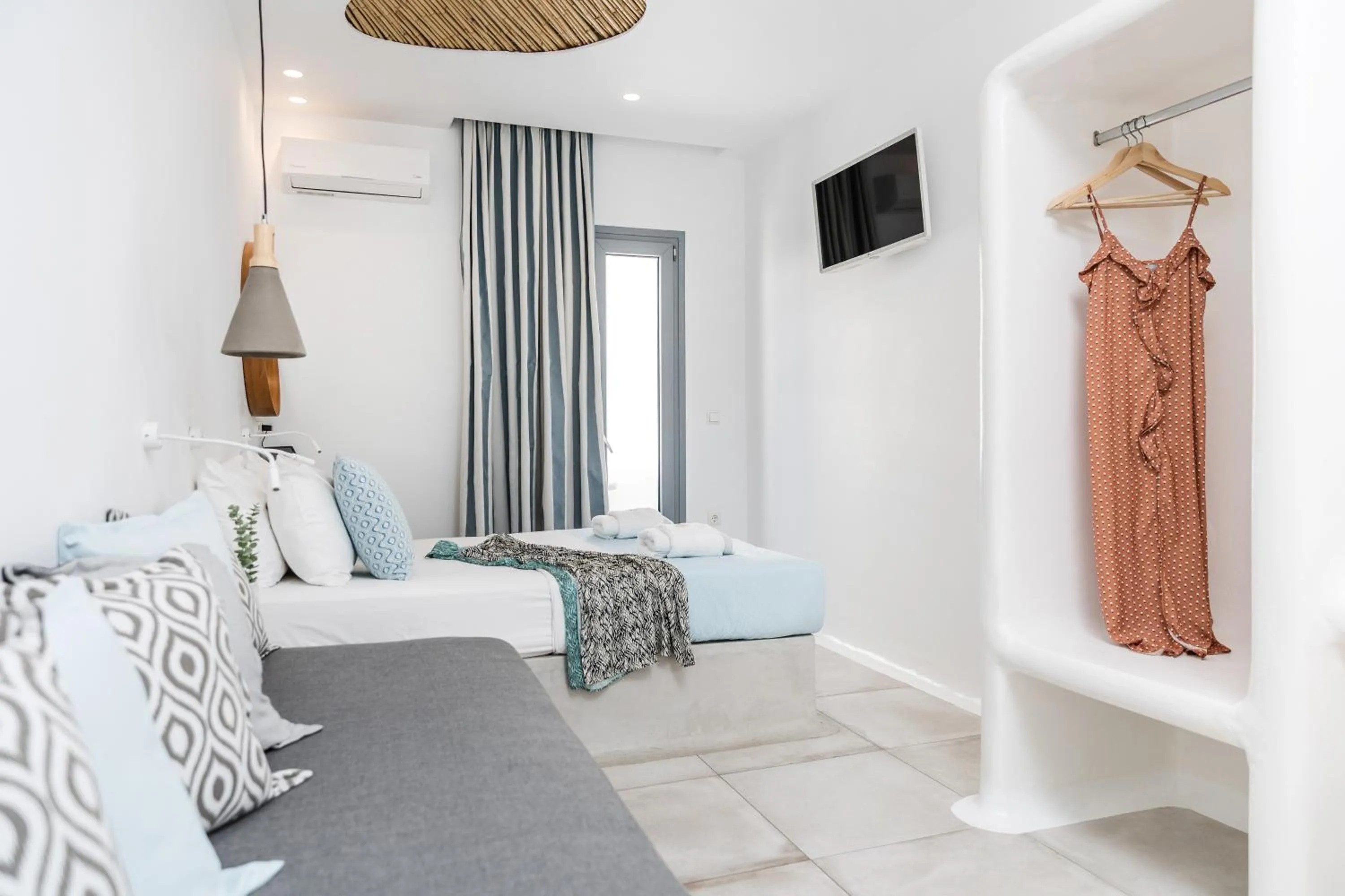 Bed in Korali Palace