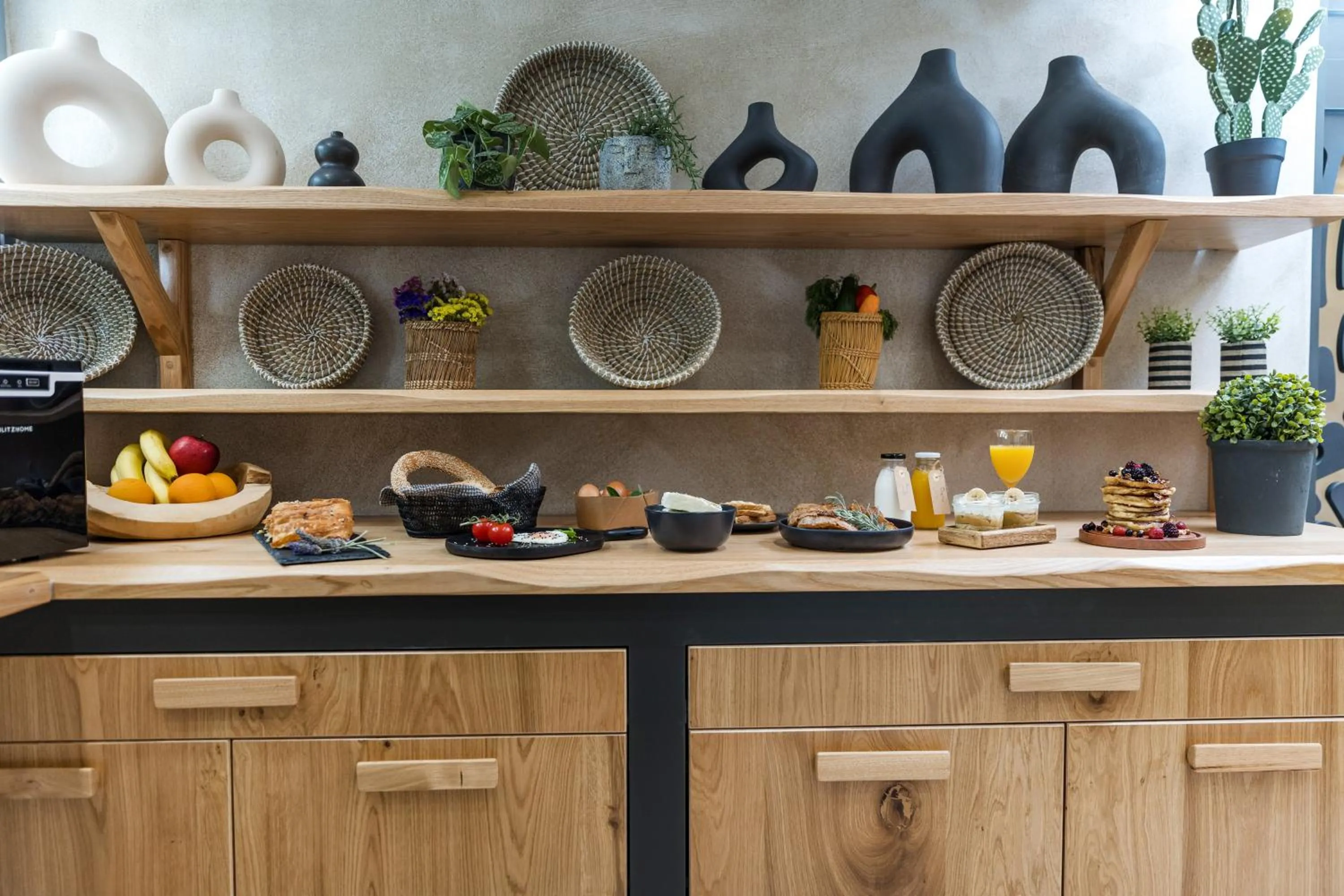 Breakfast in Korali Palace