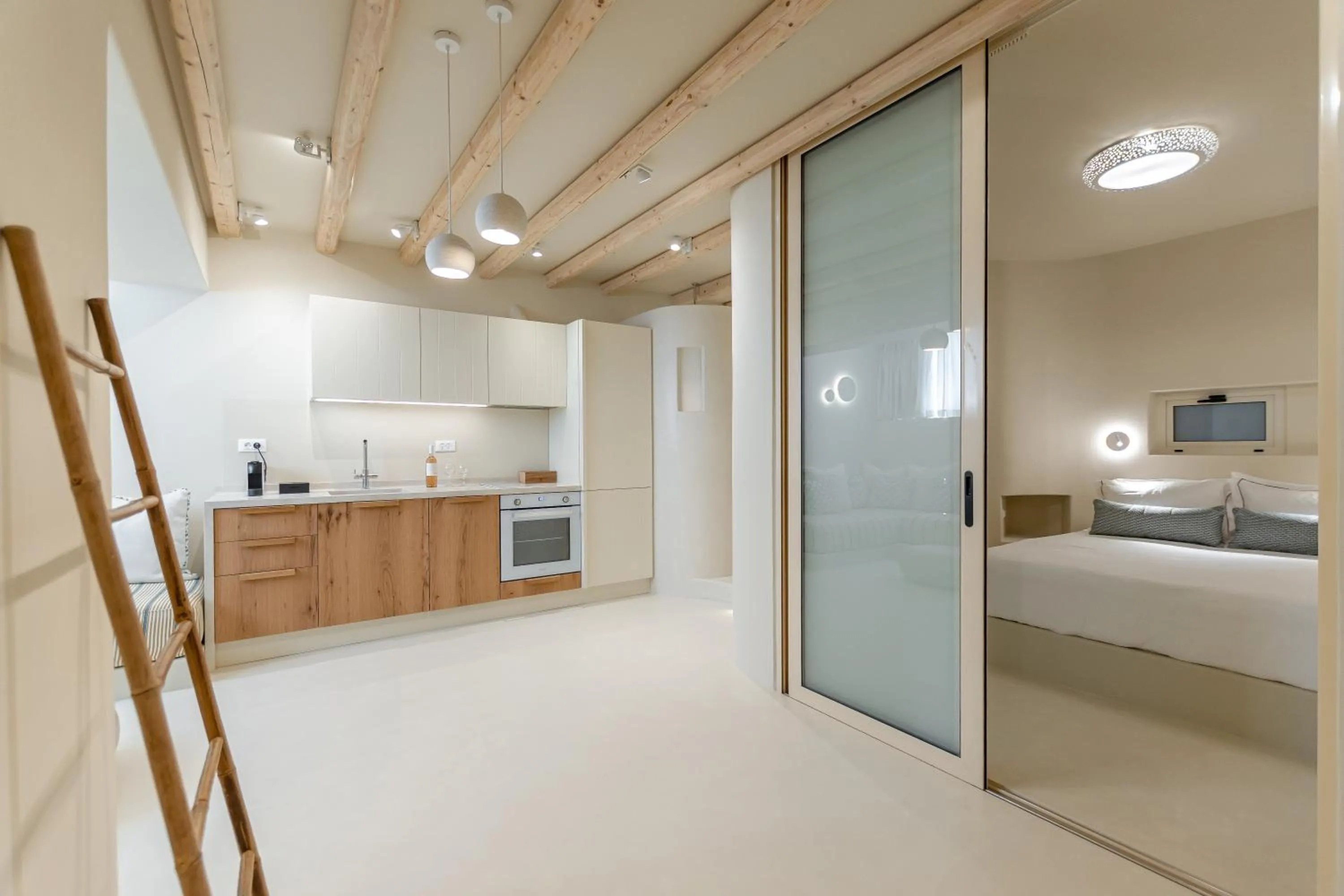 Photo of the whole room in Antony Suites (Adults Only)