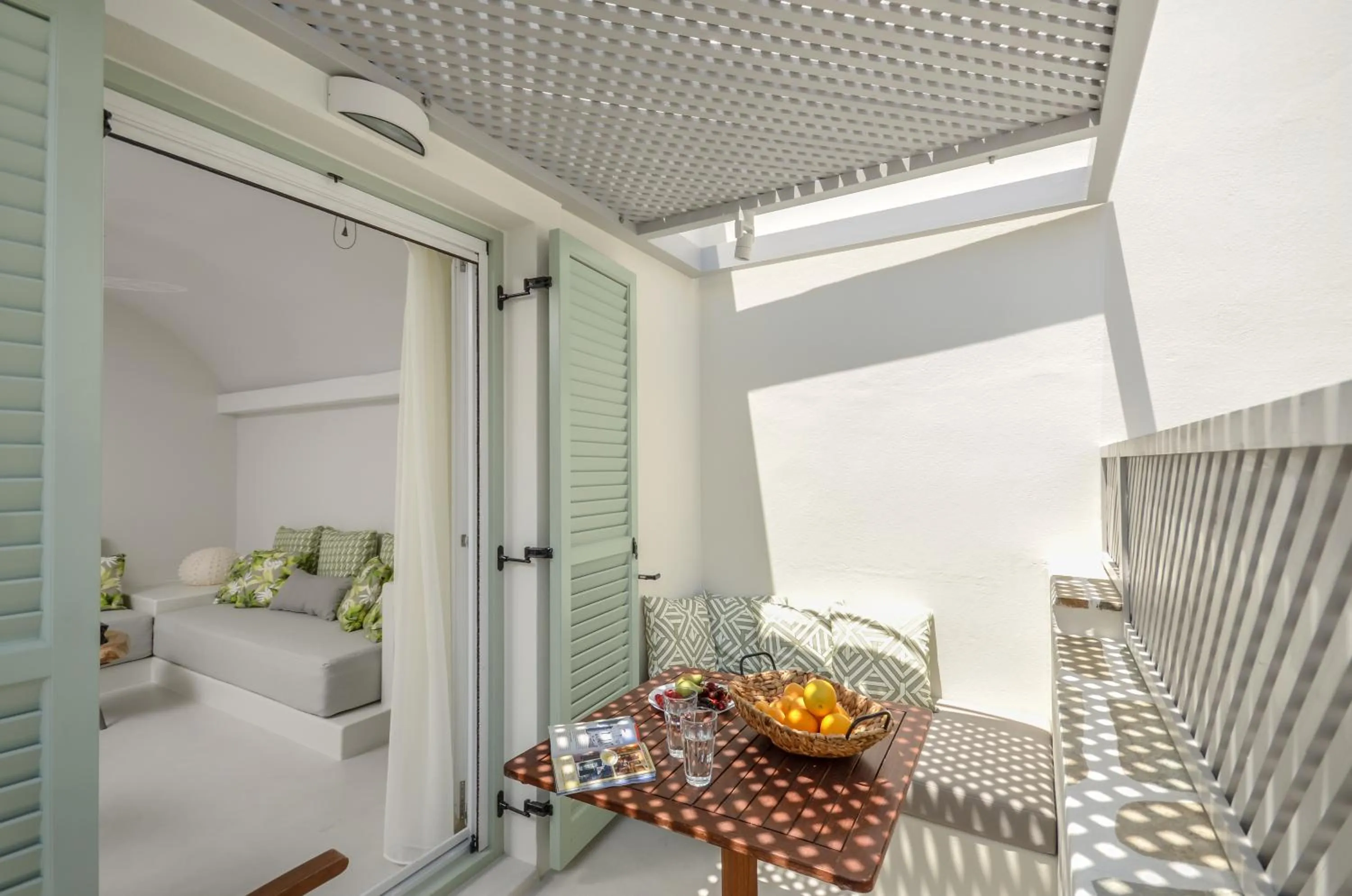 Balcony/Terrace in Antony Suites (Adults Only)