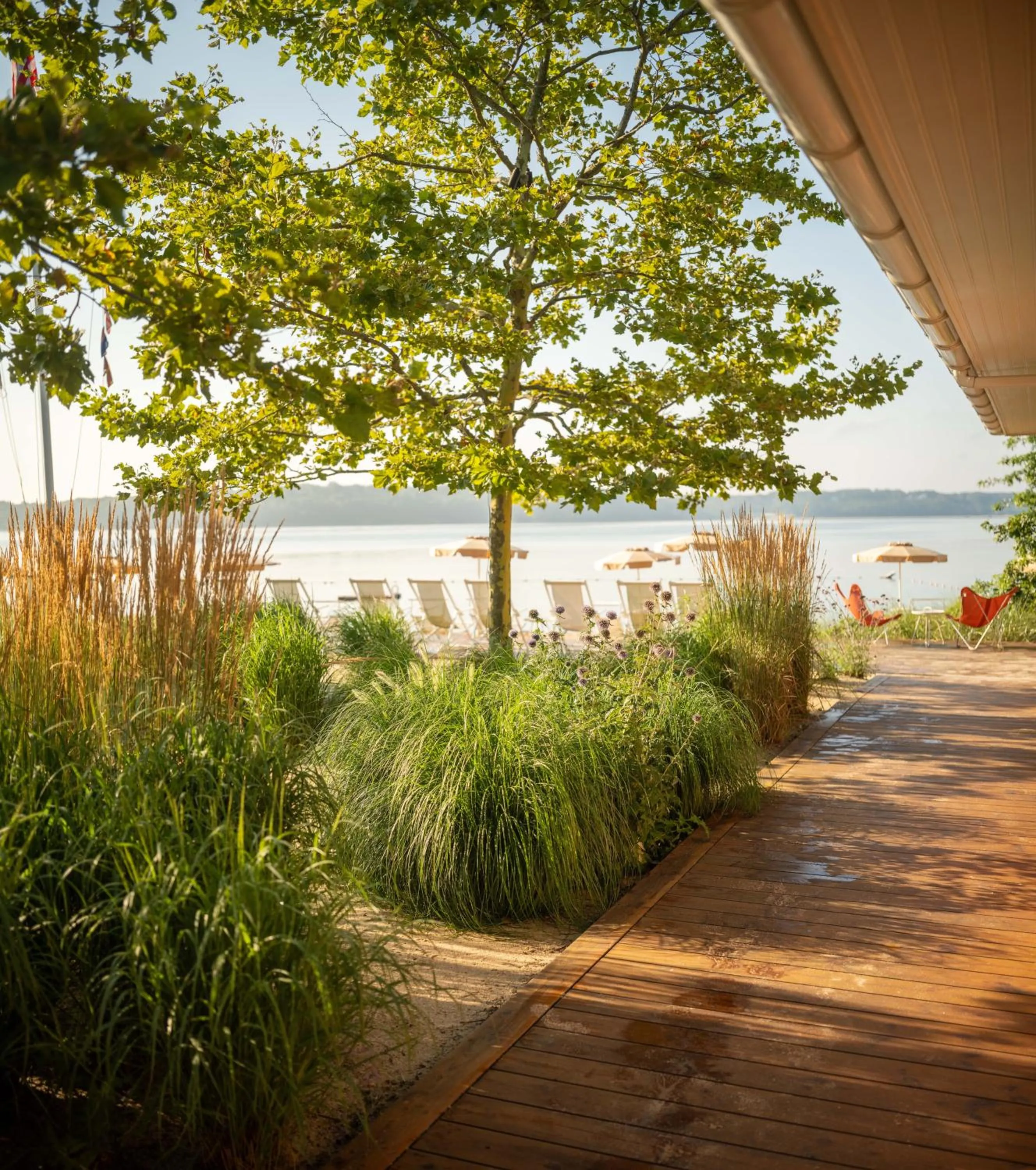 Day in Silver Sands Motel & Beach Bungalows