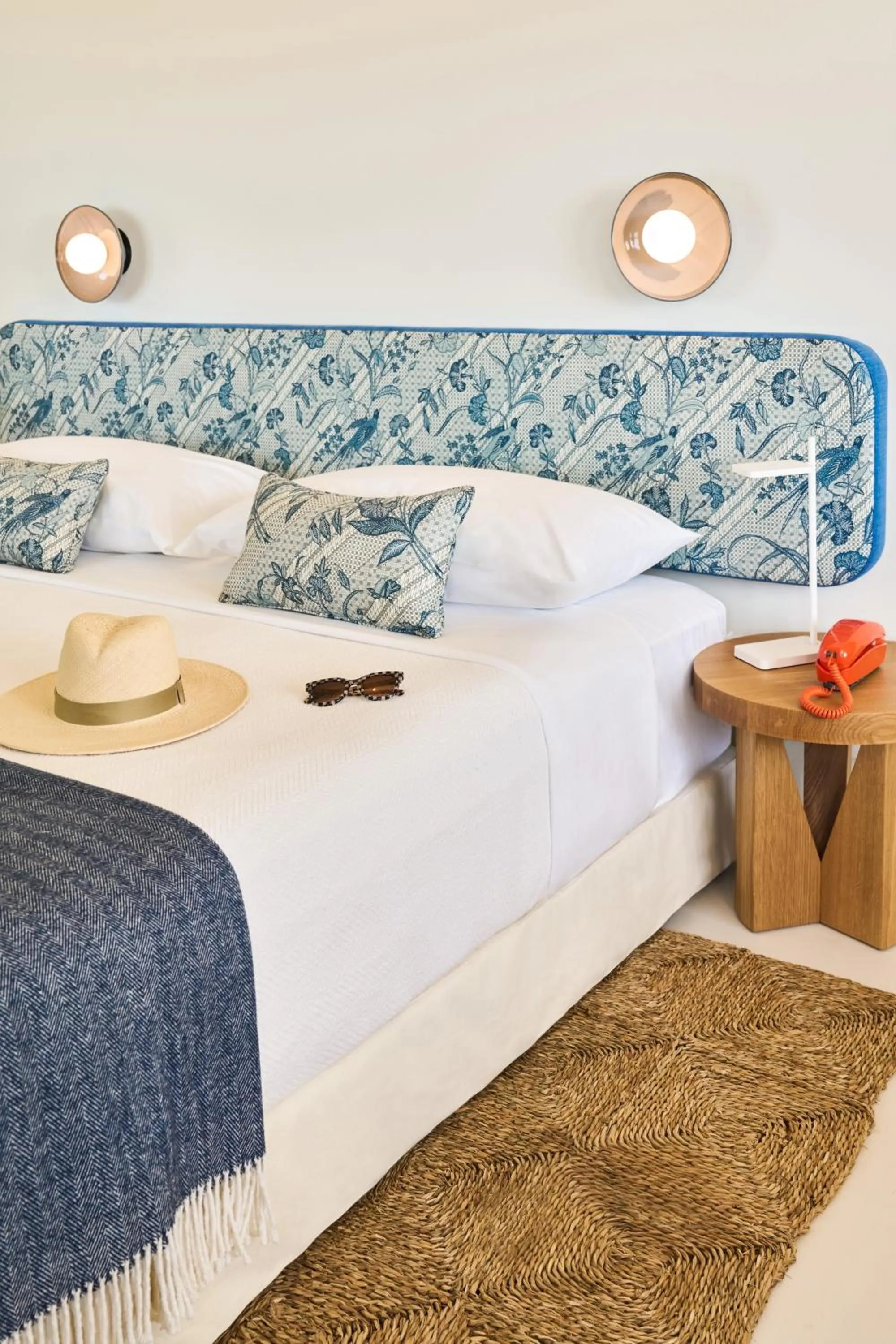 Bed in Silver Sands Motel & Beach Bungalows