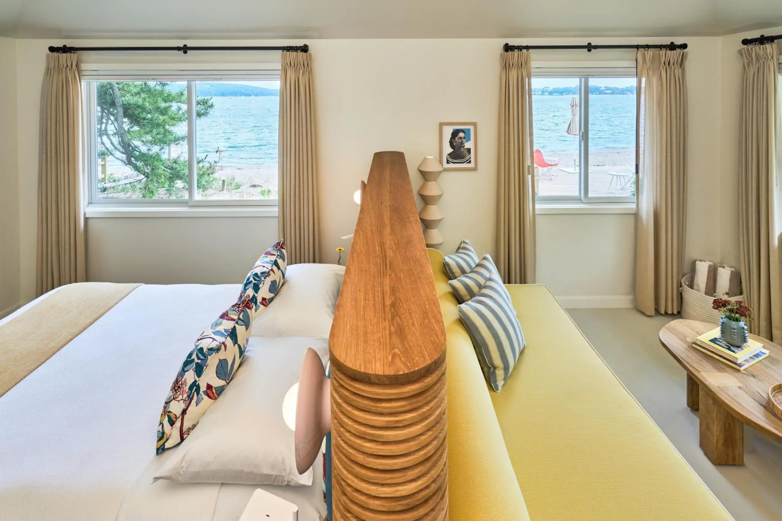 Queen Room with Sea View in Silver Sands Motel & Beach Bungalows Queen Room with Sea View in Silver Sands Motel & Beach Bungalows