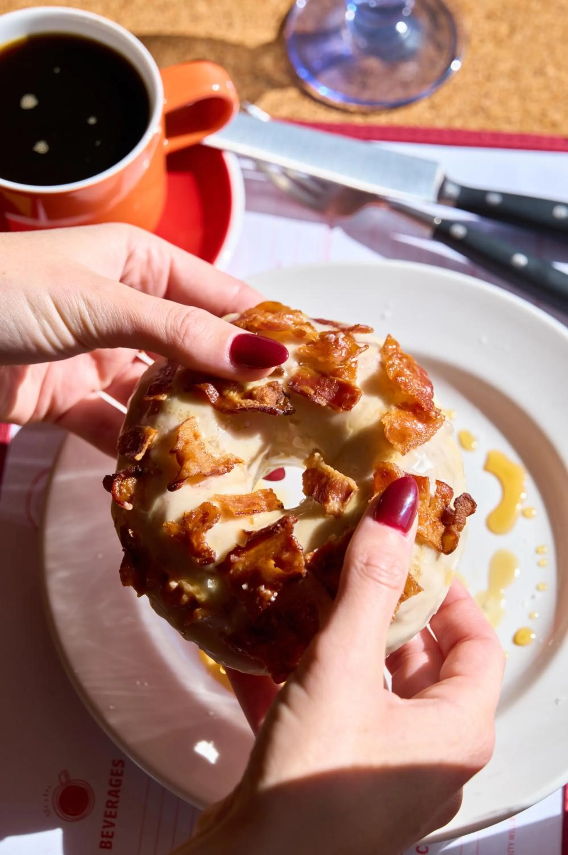 Restaurant/places to eat in Silver Sands Motel & Beach Bungalows