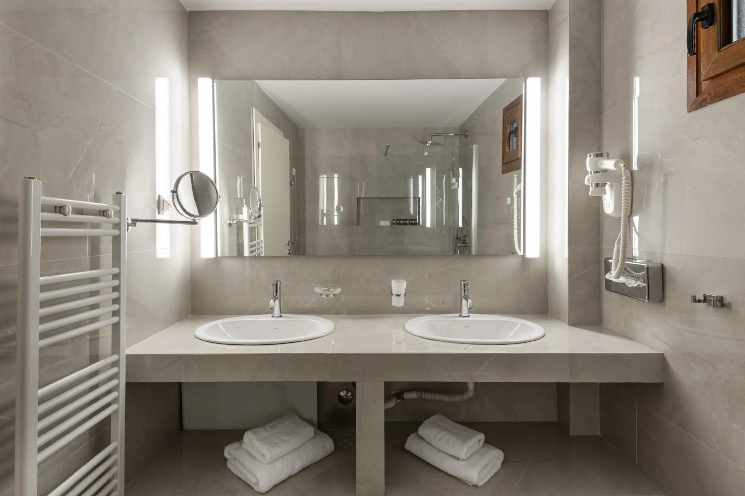 Bathroom in Blue Bay Halkidiki - Adults Only