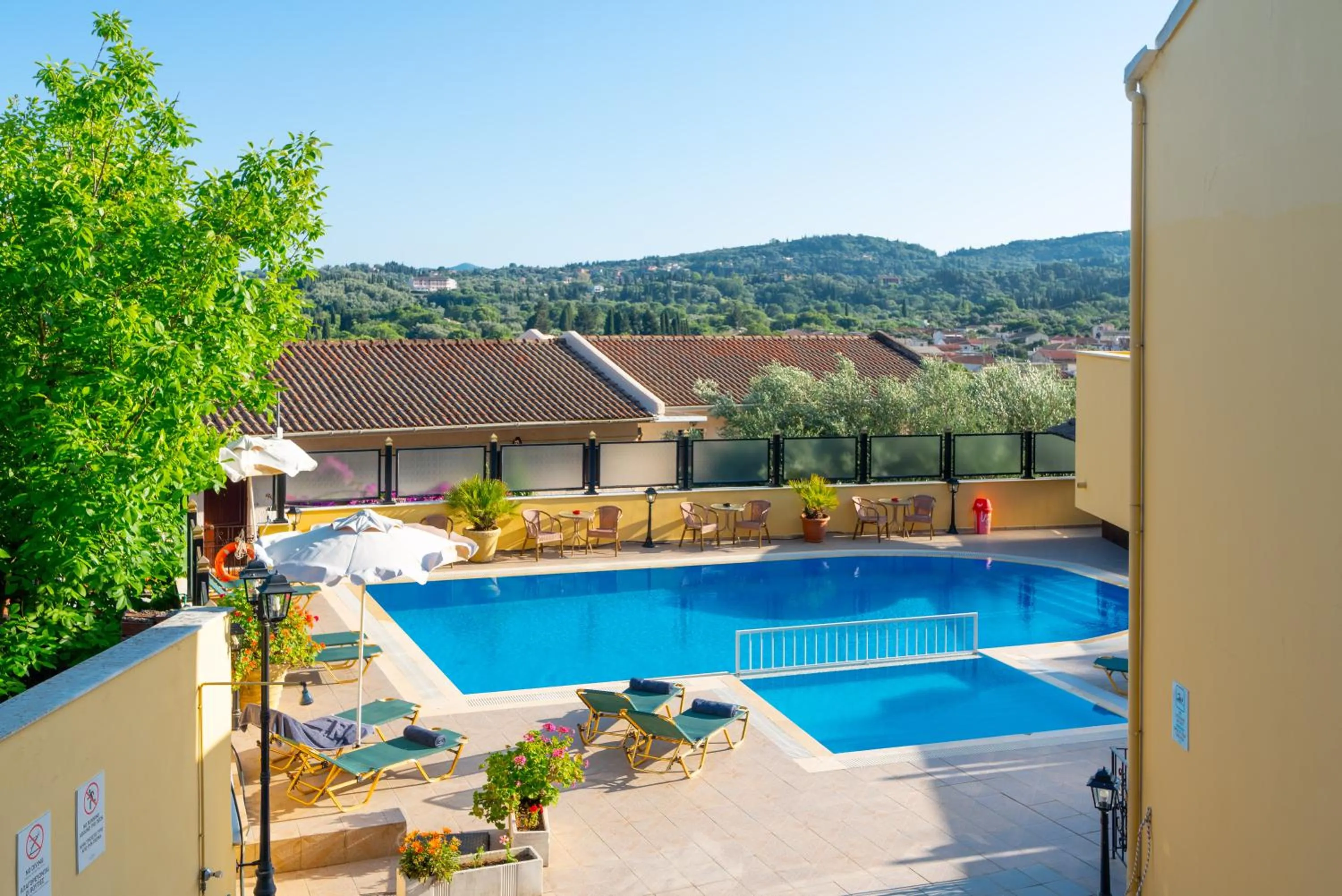 Swimming pool in Corfu Secret