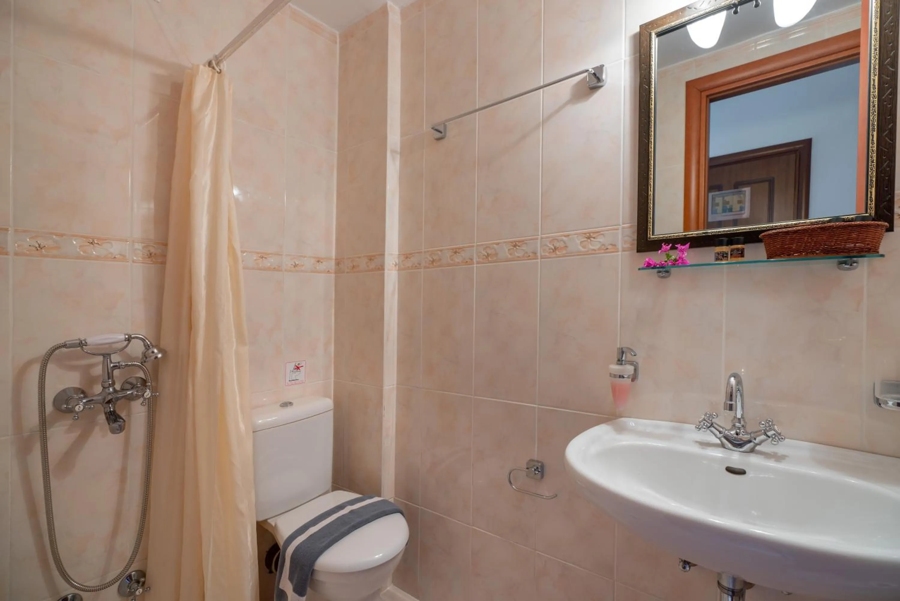 Toilet in Corfu Secret