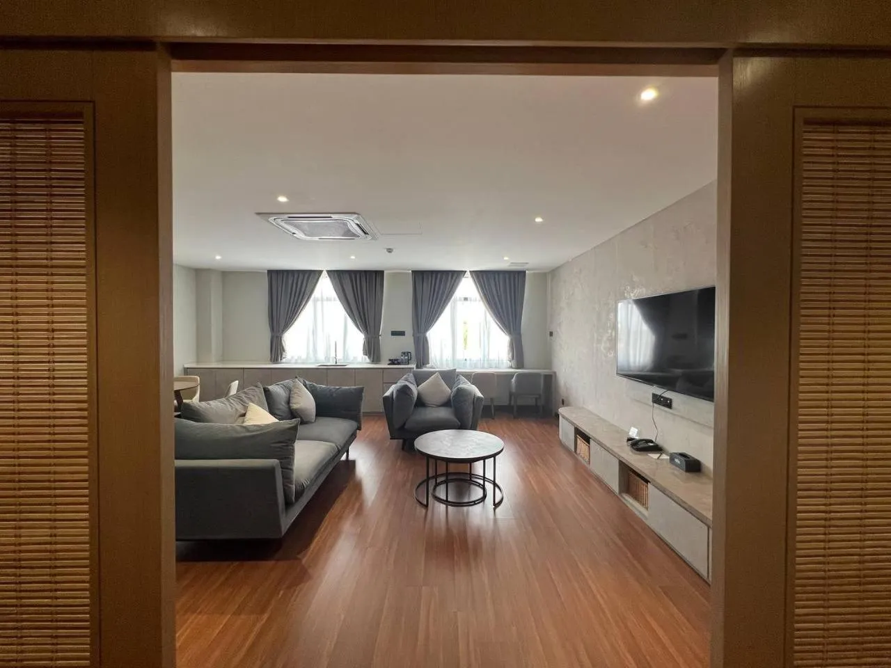 Living room in ALL IN HOTEL