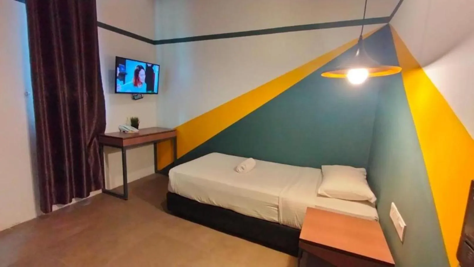 Bedroom, Bed in Smile Hotel Cheras Sri Permaisuri