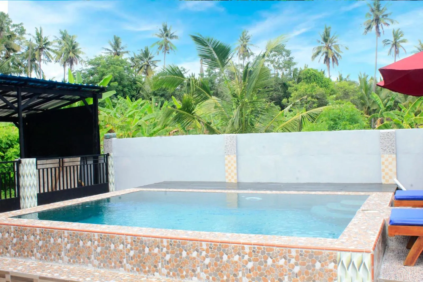Swimming pool in Sekar Kuning Villa