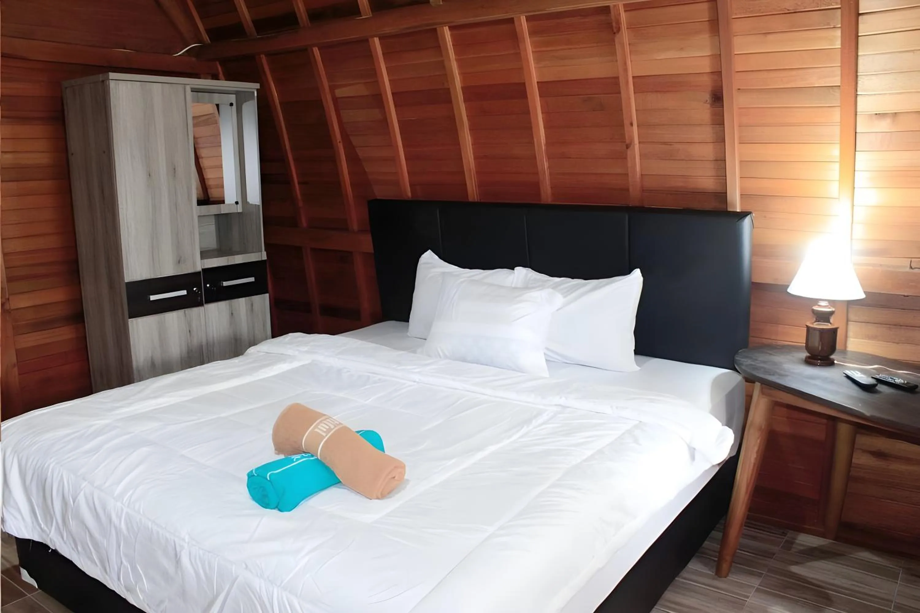 Photo of the whole room, Bed in Sekar Kuning Villa