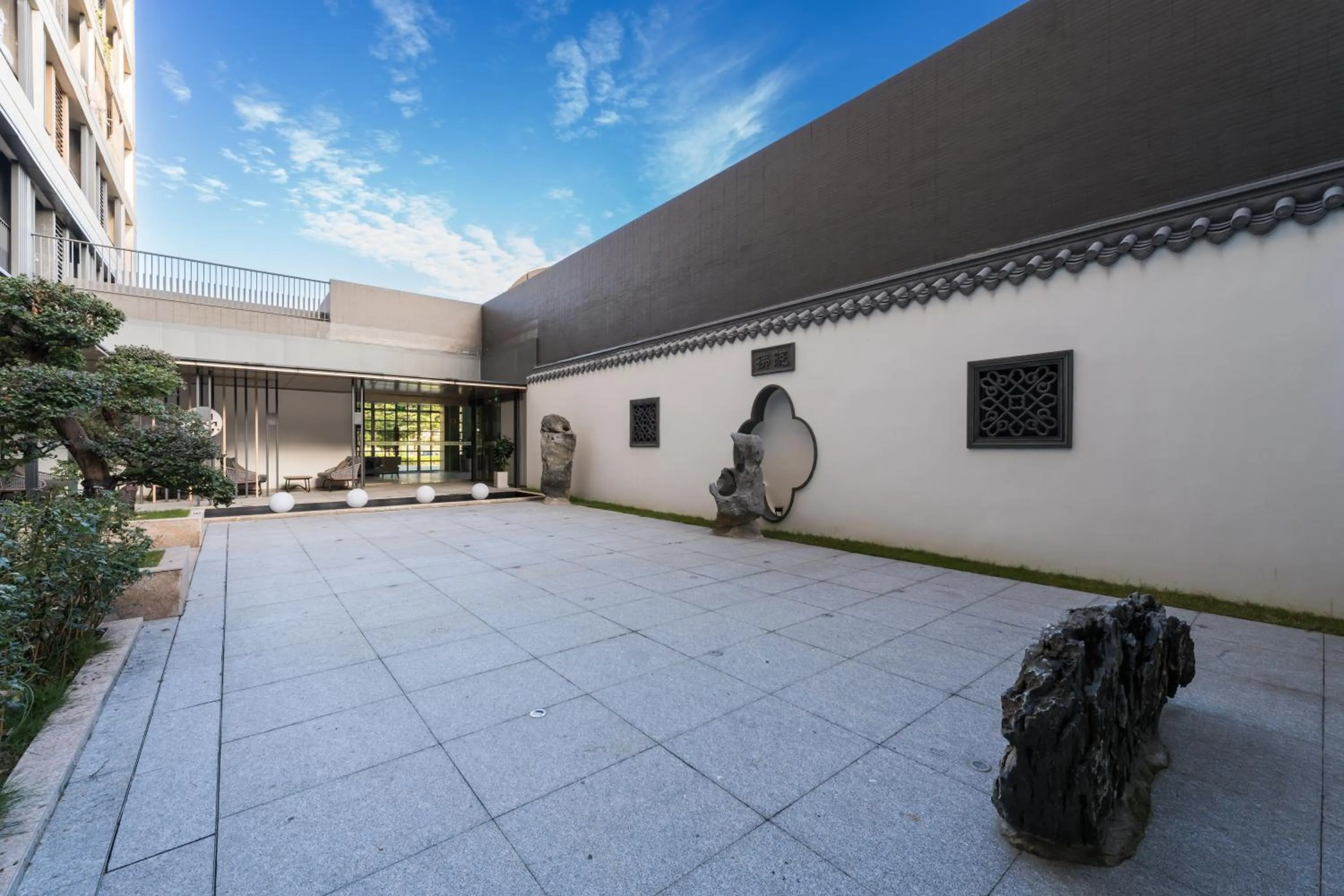 Property building in Manxin Hotel Guangzhou Baiyun Airport Branch