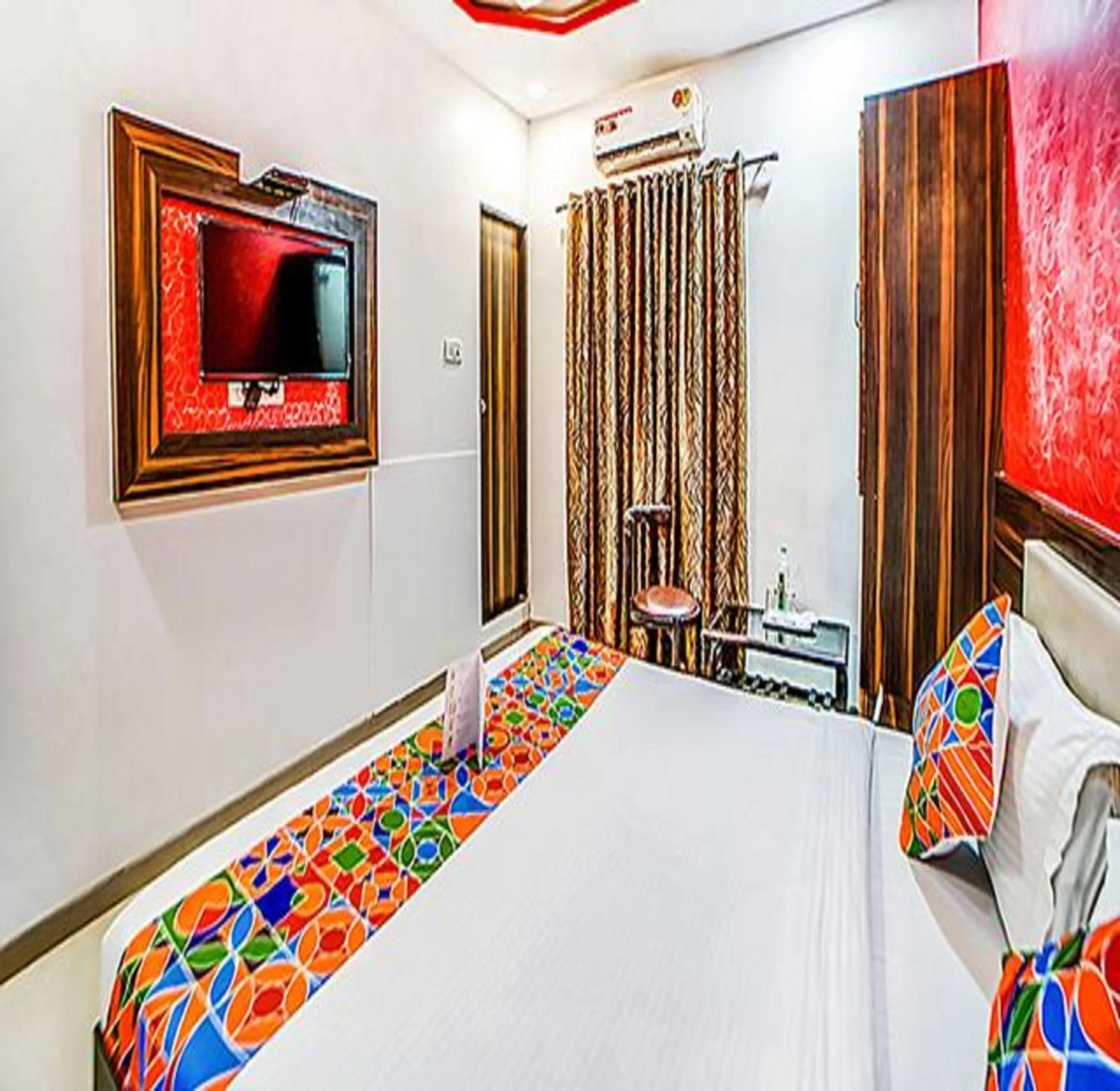 Bed in Via The Adore Palace - Nr Mumbai International Airport
