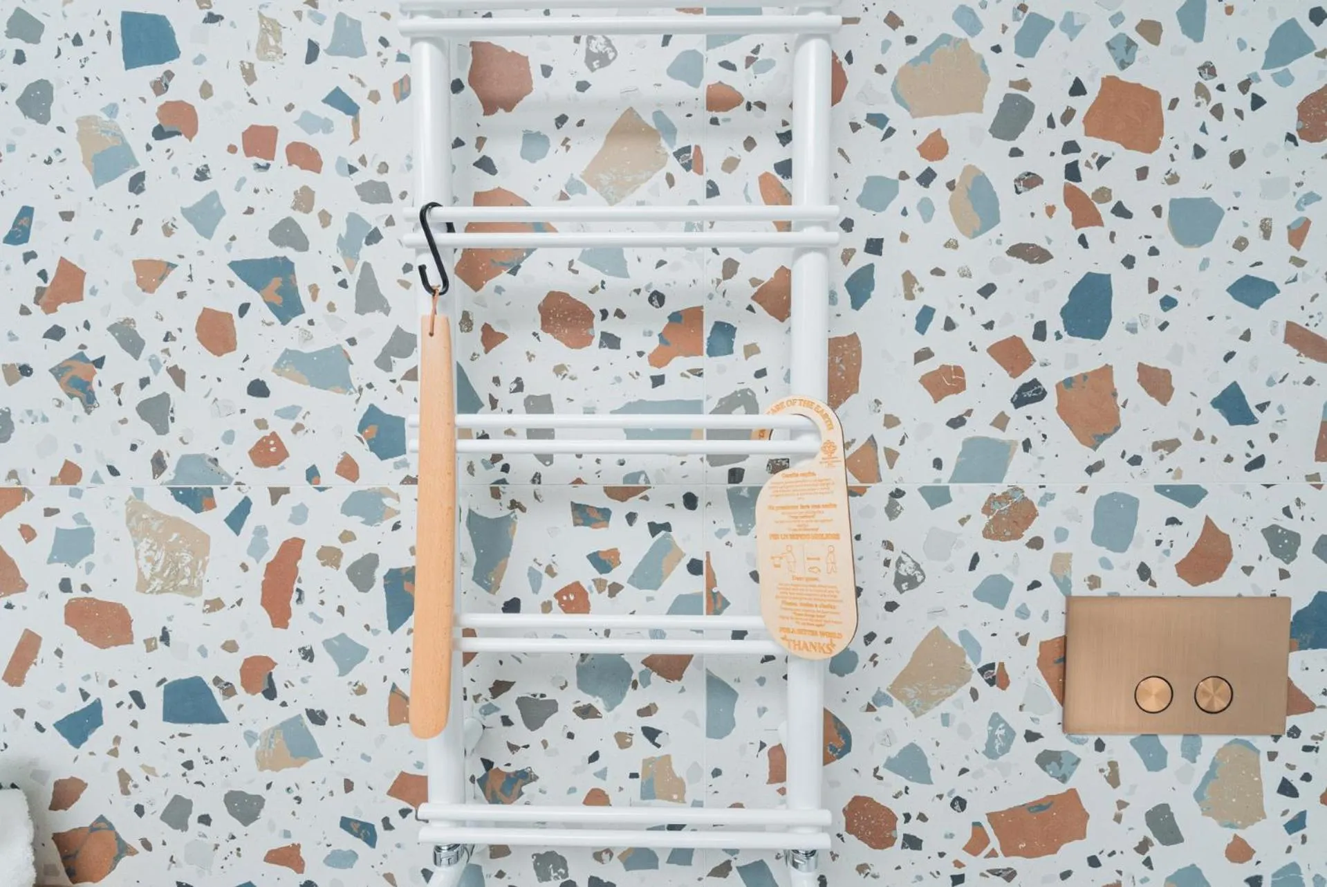 Bathroom in Albergo Dipinto BaccoFurore