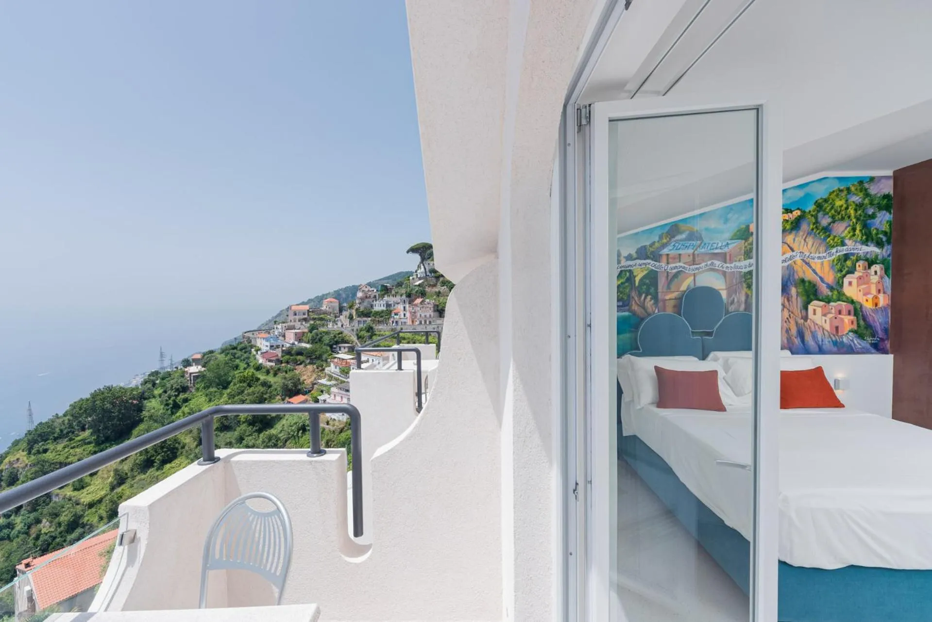 Natural landscape, Bed in Albergo Dipinto BaccoFurore