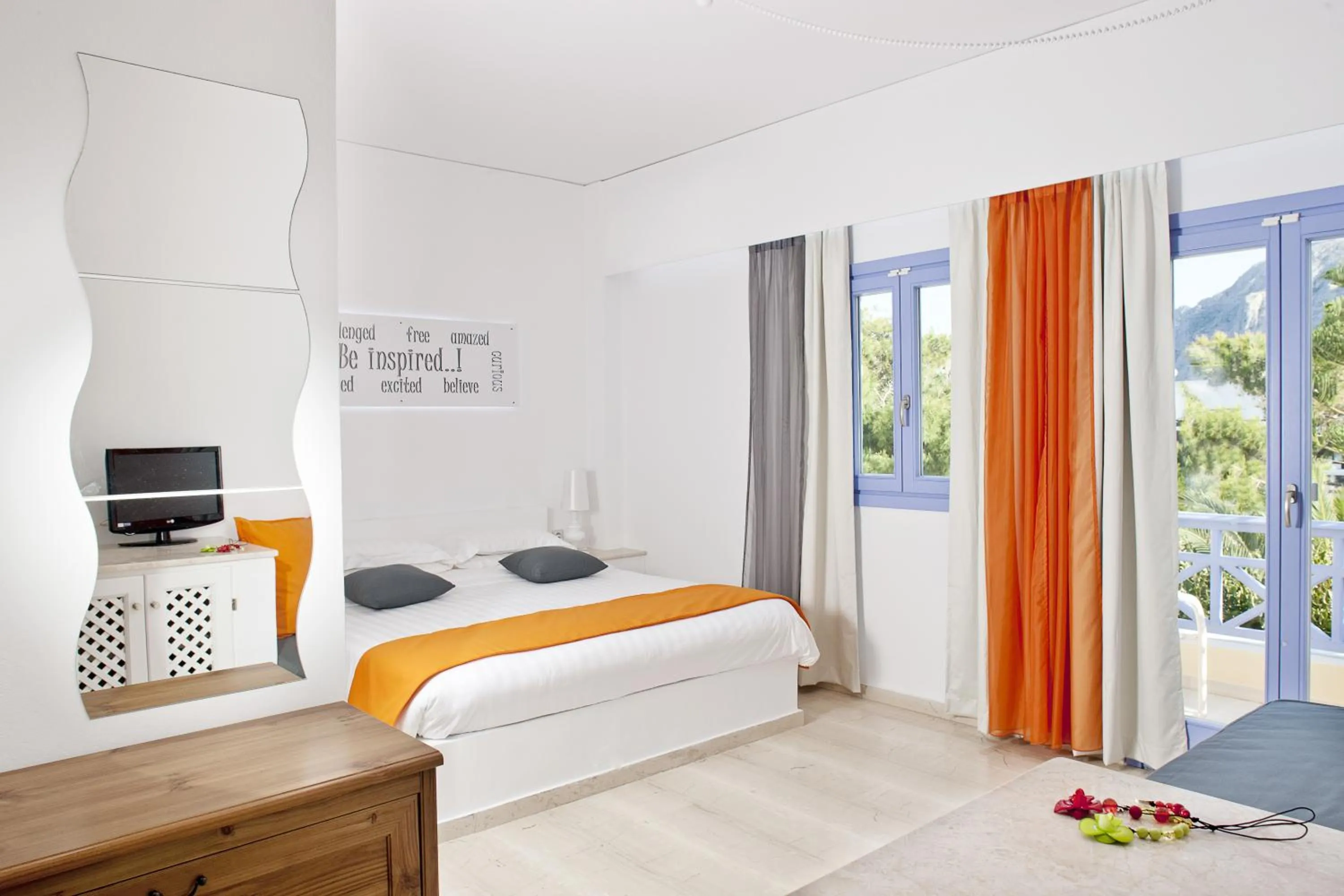 Bedroom, Bed in Acqua Vatos Santorini Hotel