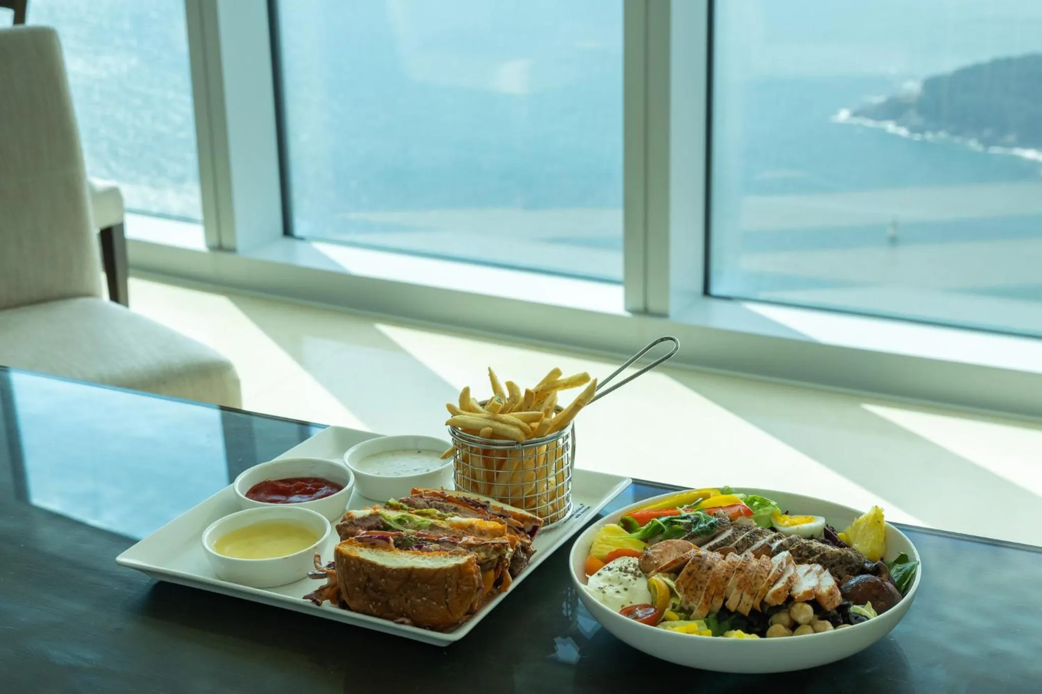 Food in LCT Residence Y collection