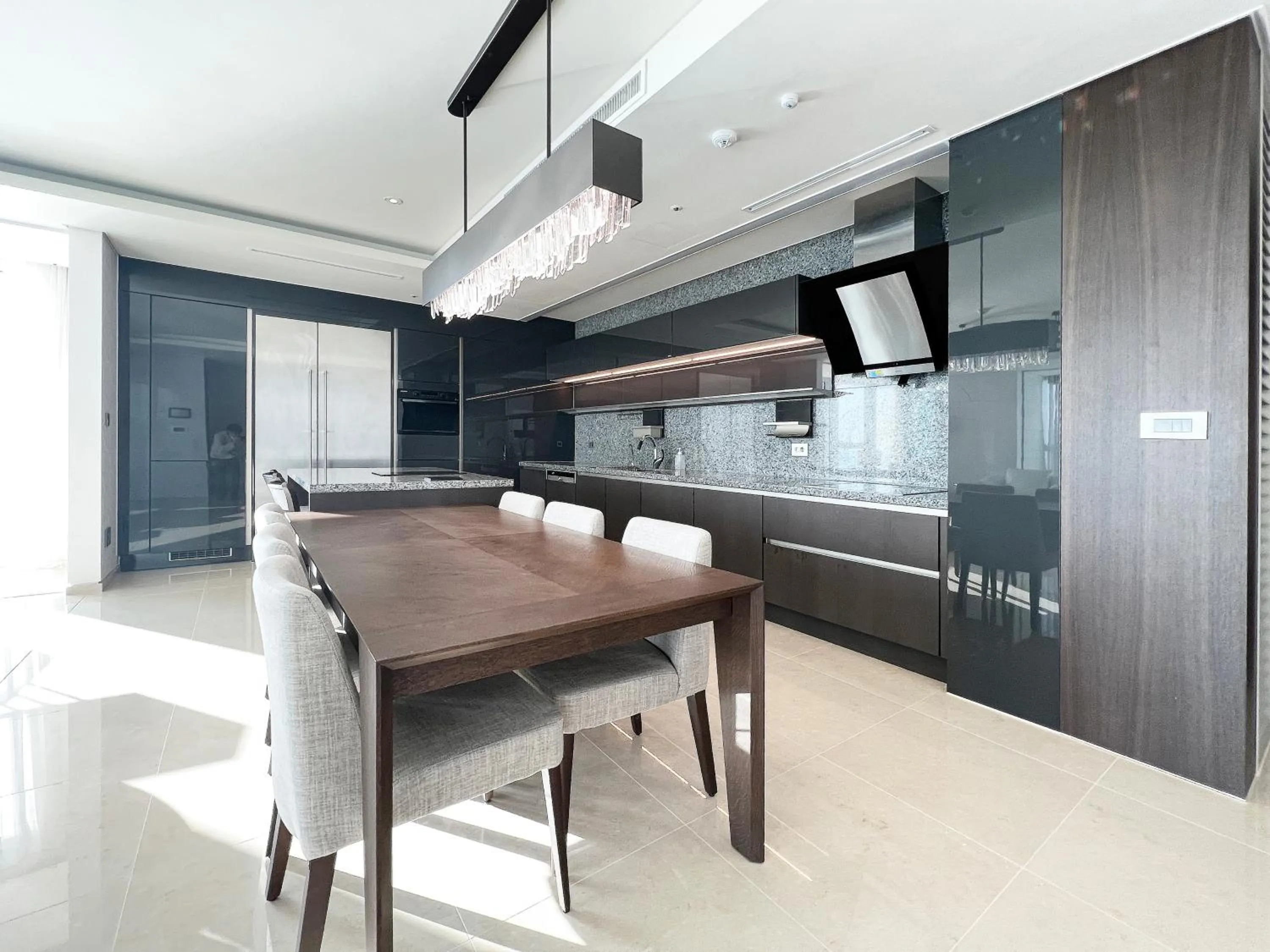 LCT Residence Y collection